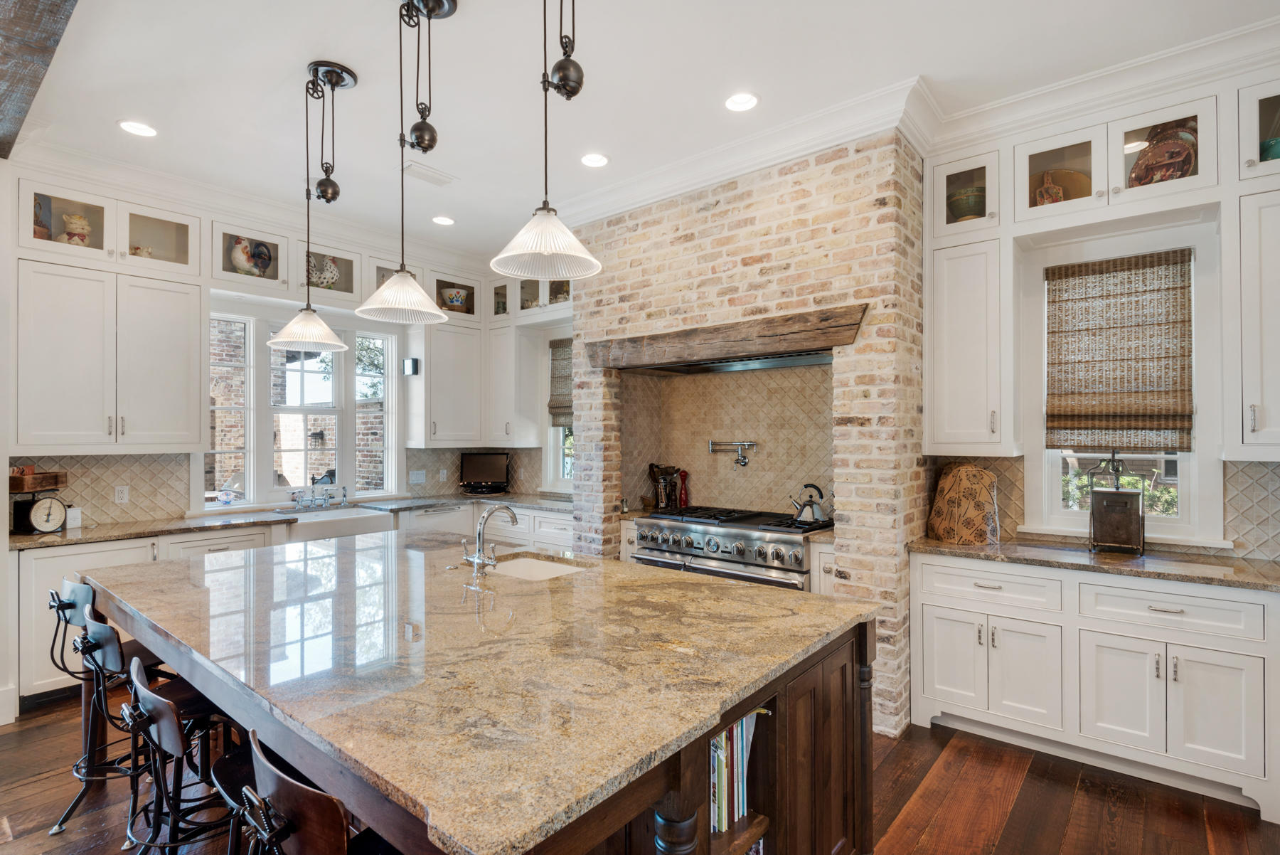 BAYOU VISTA - Residential