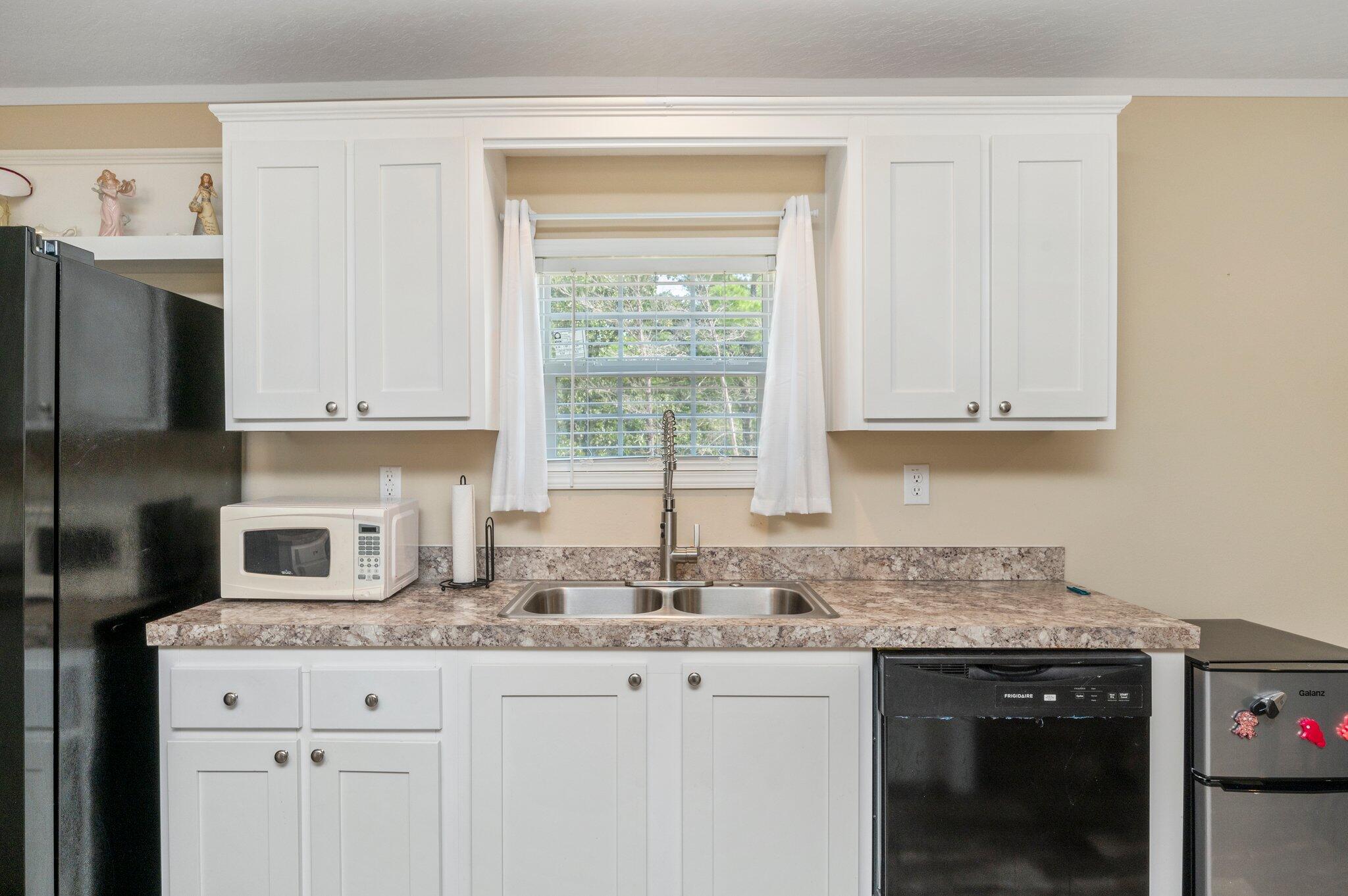 OAKWOOD HILLS UNIT 3 - Residential