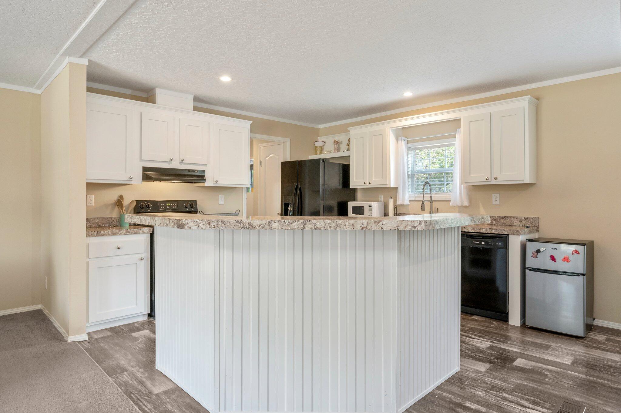 OAKWOOD HILLS UNIT 3 - Residential