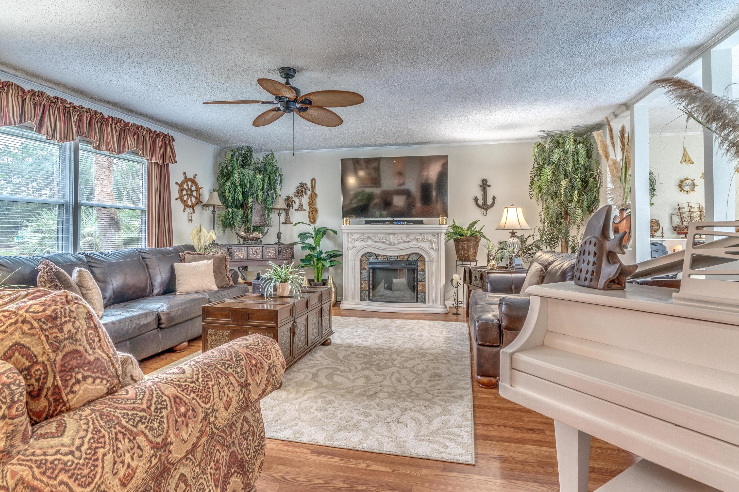 COLONY ESTATES 3RD ADDN - Residential