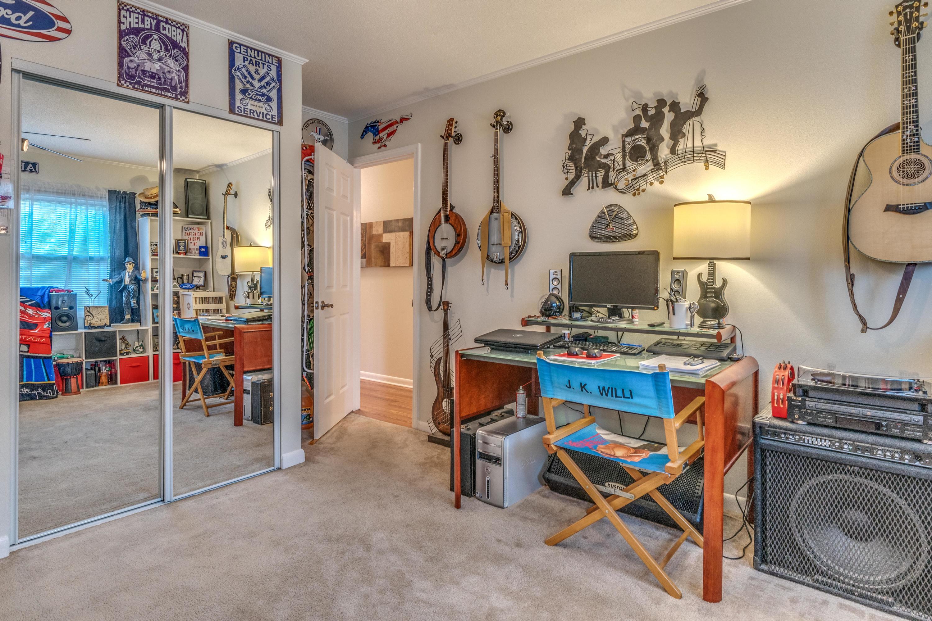 COLONY ESTATES 3RD ADDN - Residential