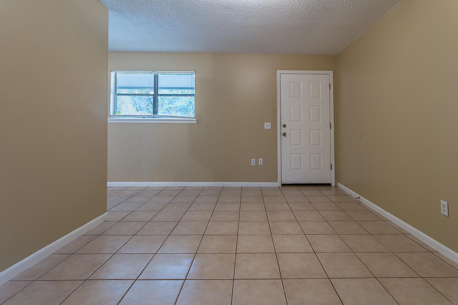 LIVE OAK - Residential Lease