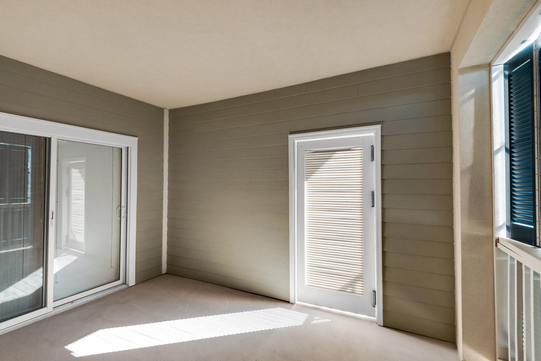 PRESERVE PLACE - Residential