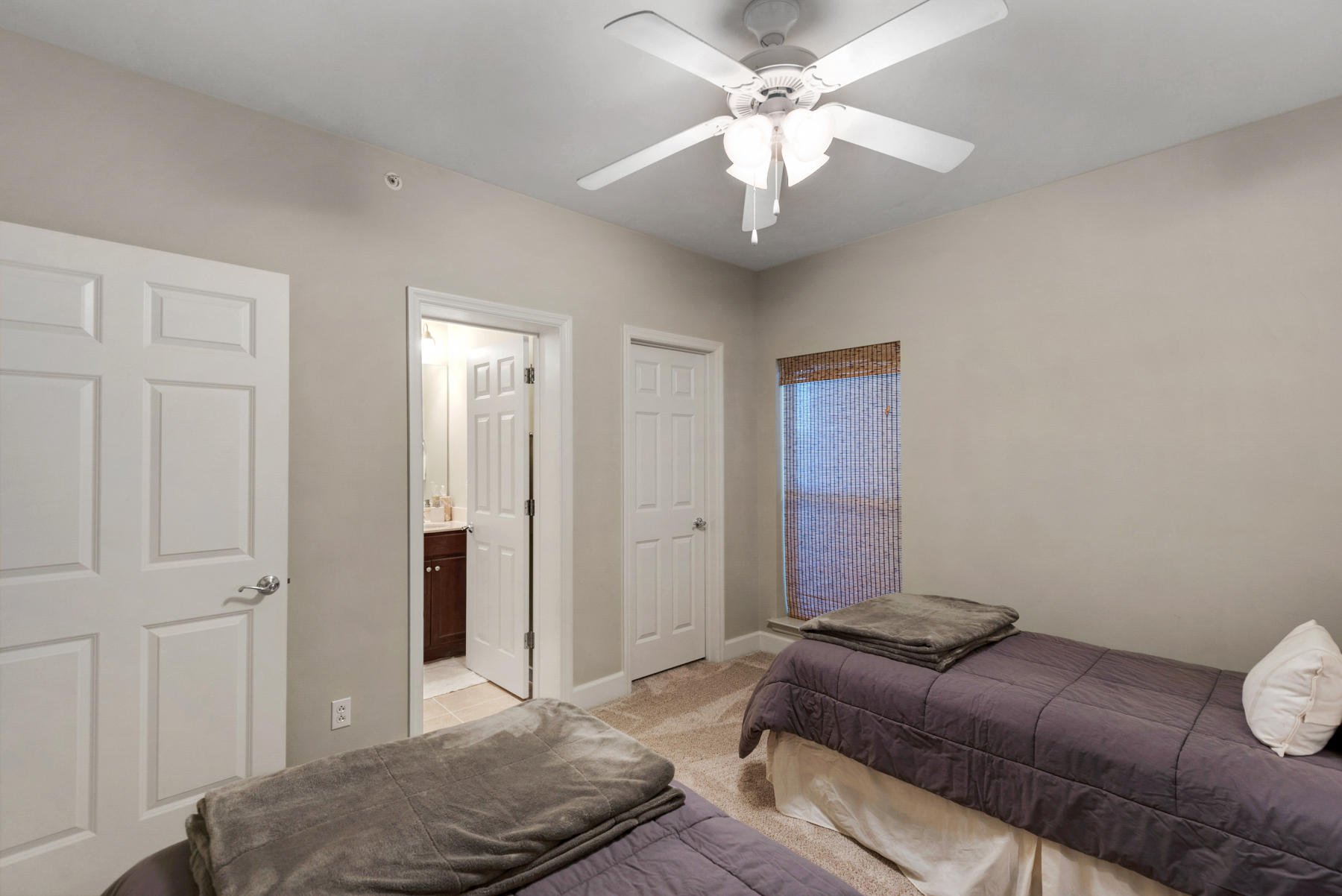 PRESERVE PLACE - Residential