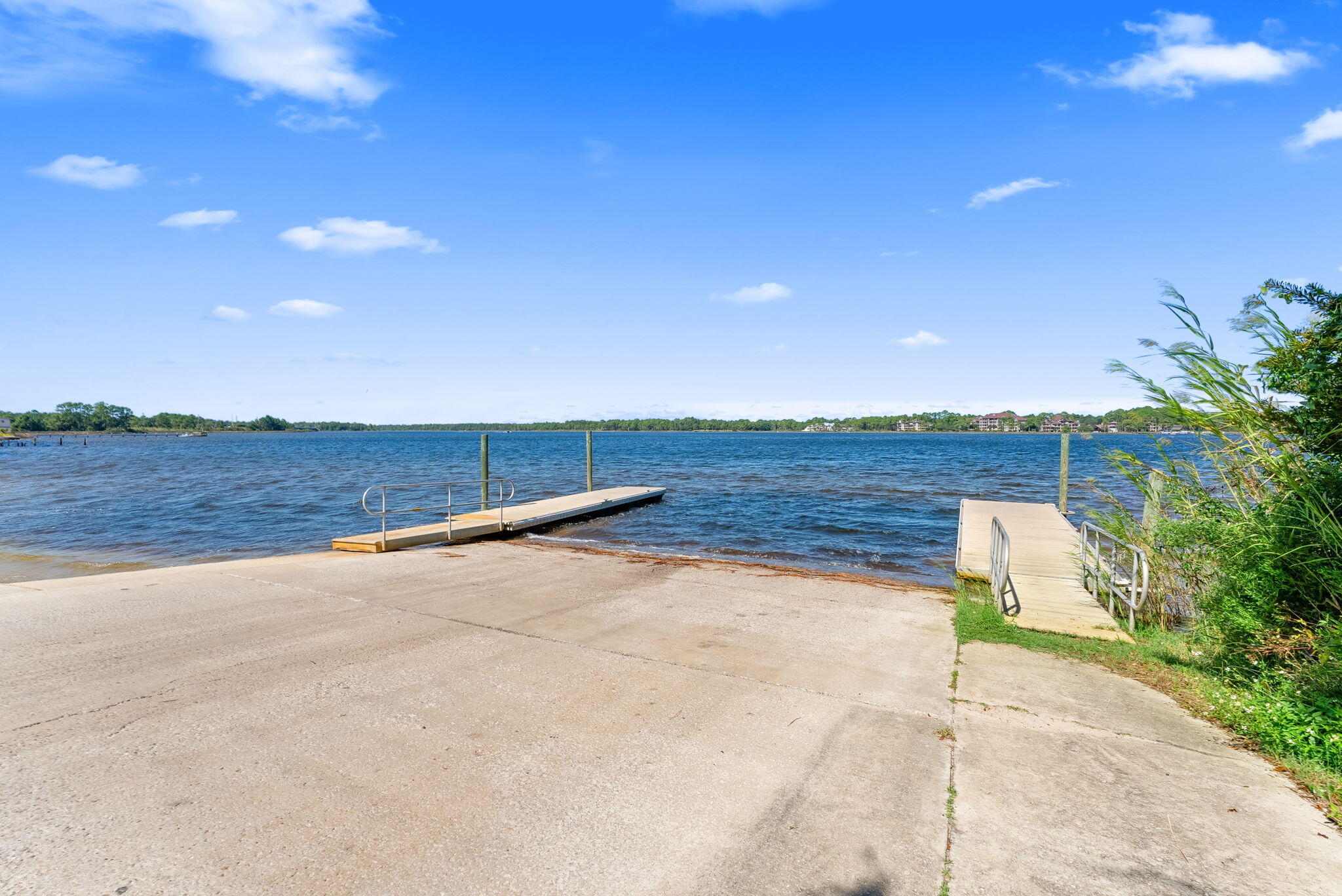 RIVIERA BEACH - Residential