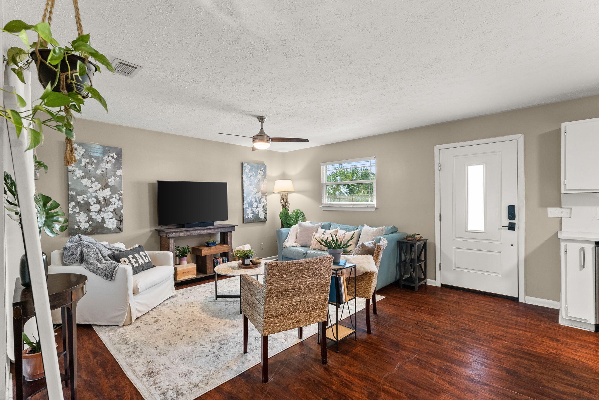 RIVIERA BEACH - Residential