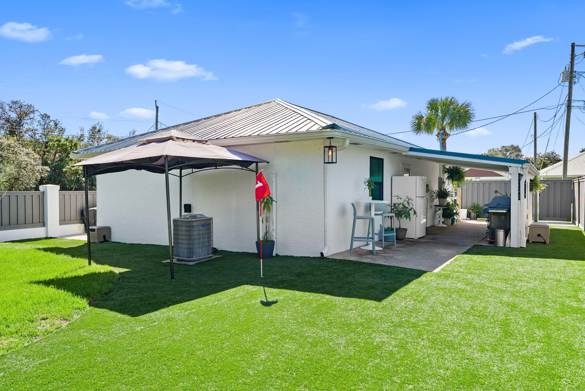 RIVIERA BEACH - Residential