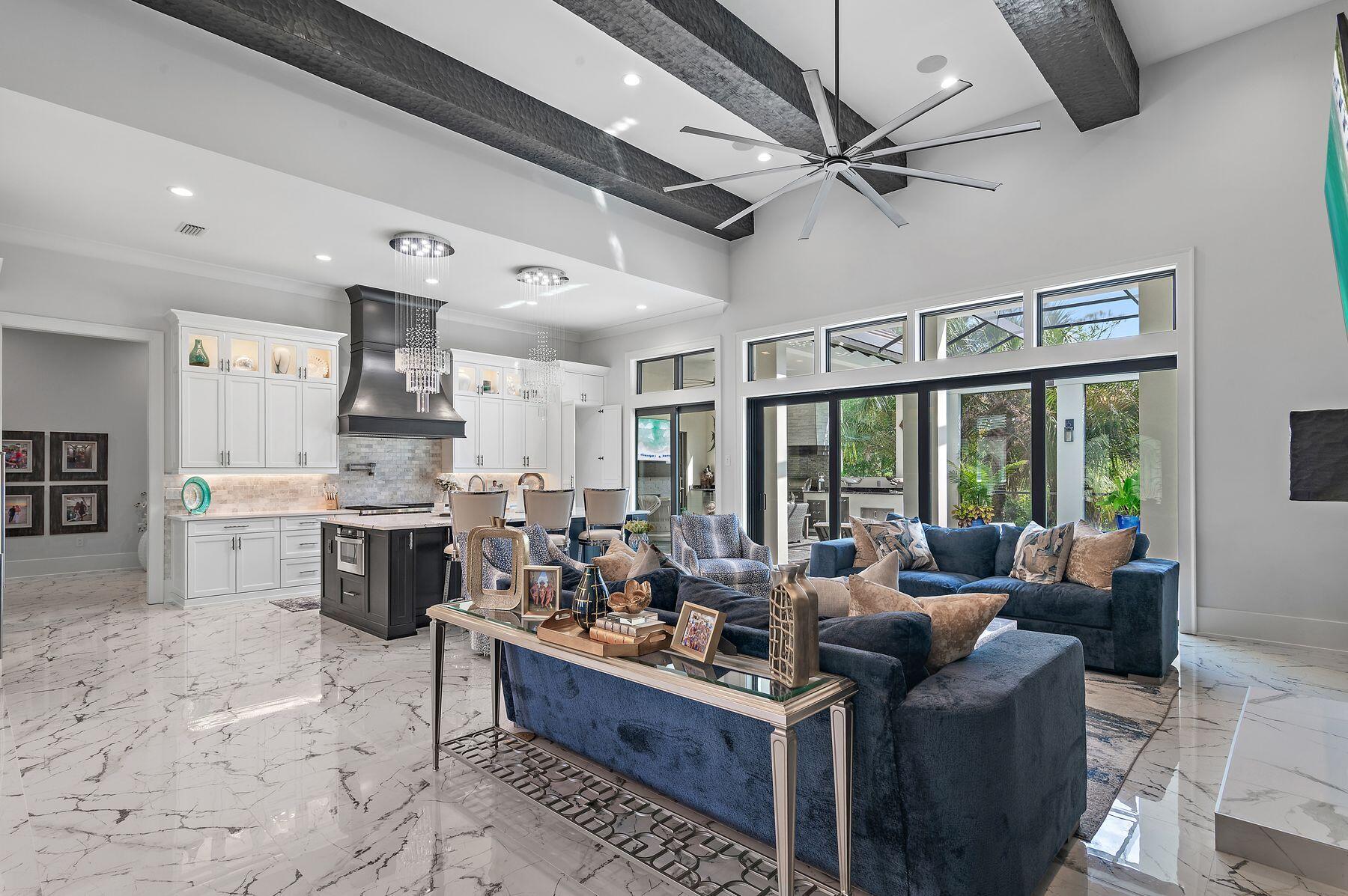 BURNT PINE - Residential