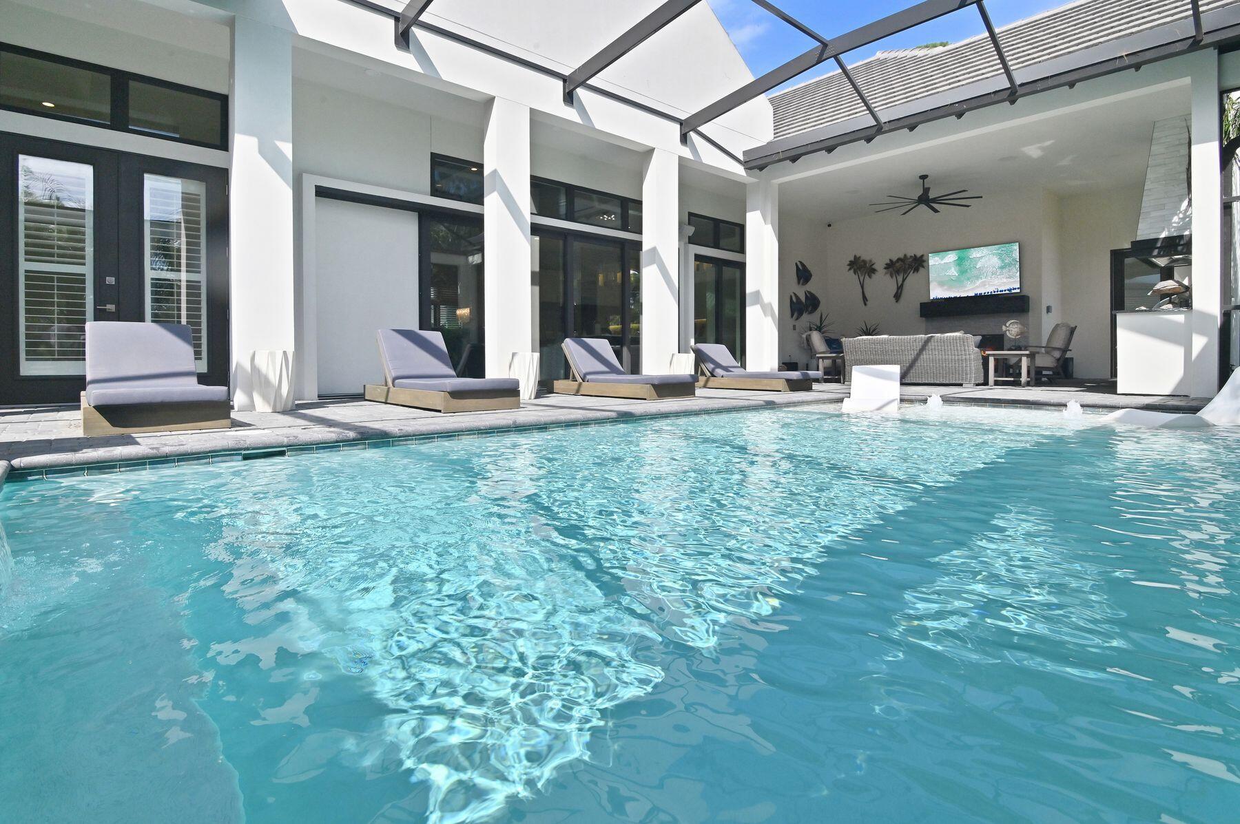 BURNT PINE - Residential