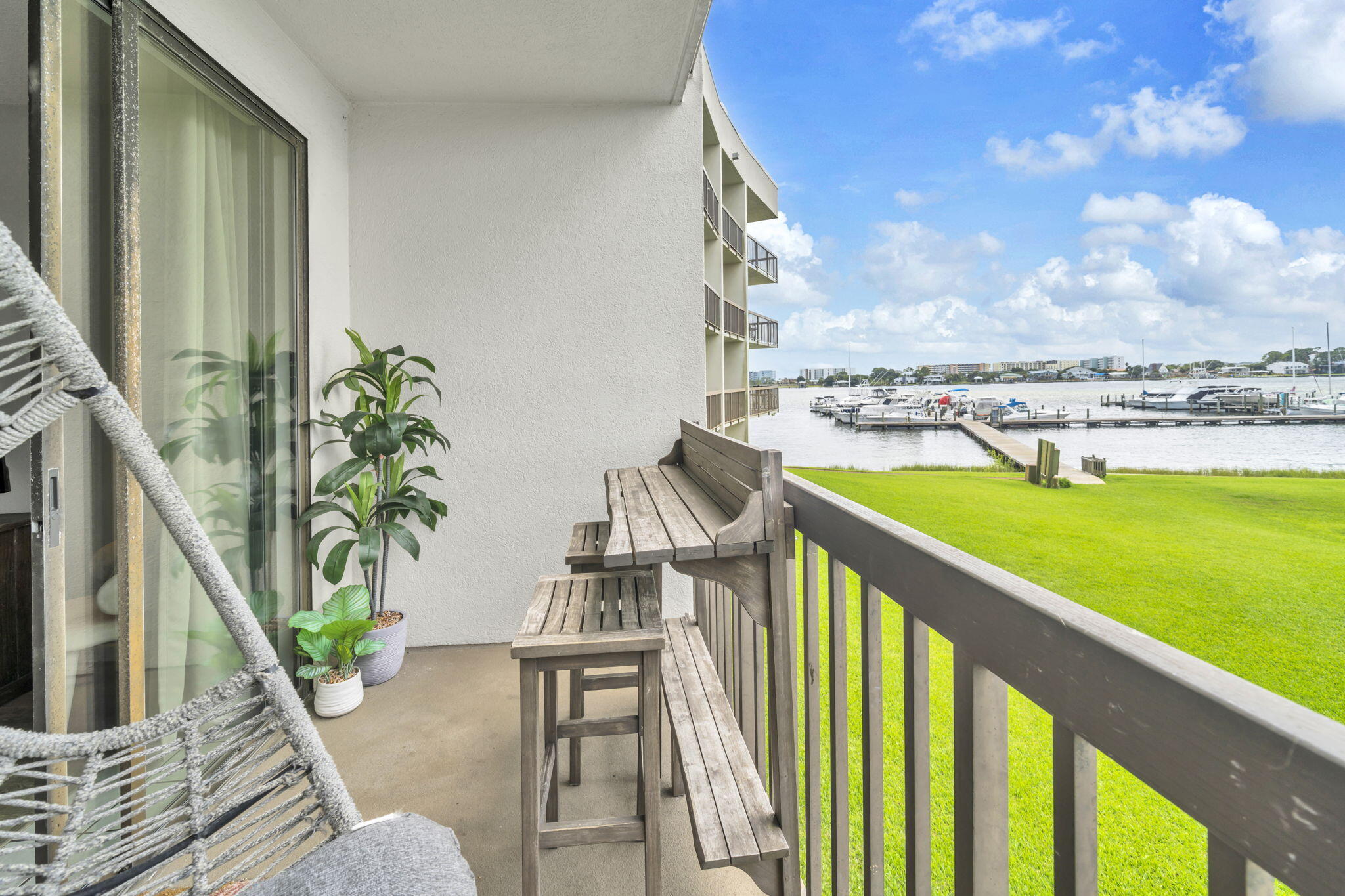 PIRATES BAY PH 1 - Residential