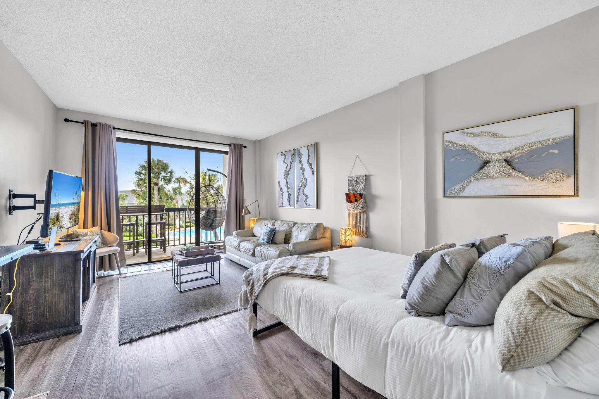 PIRATES BAY PH 1 - Residential