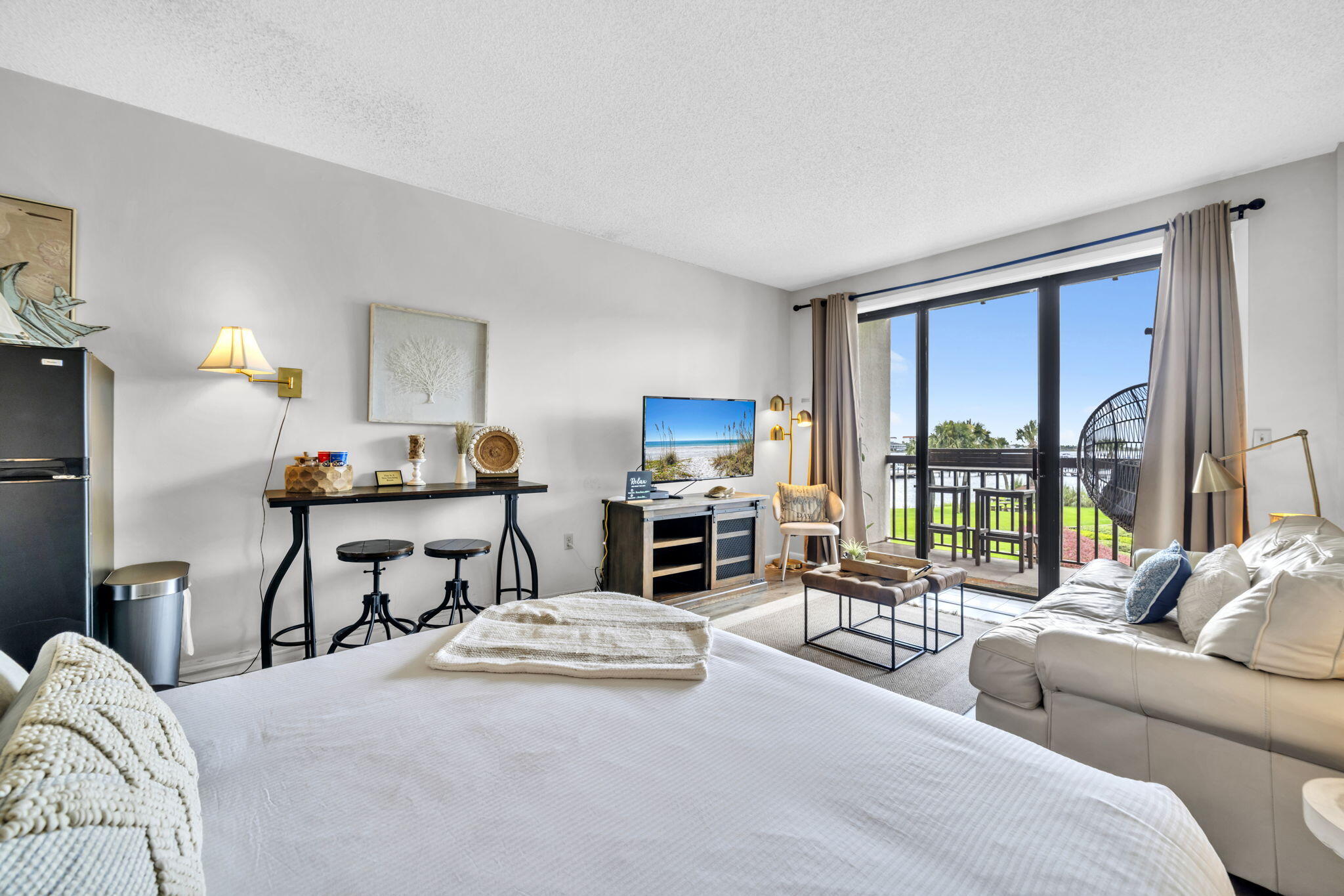 PIRATES BAY PH 1 - Residential