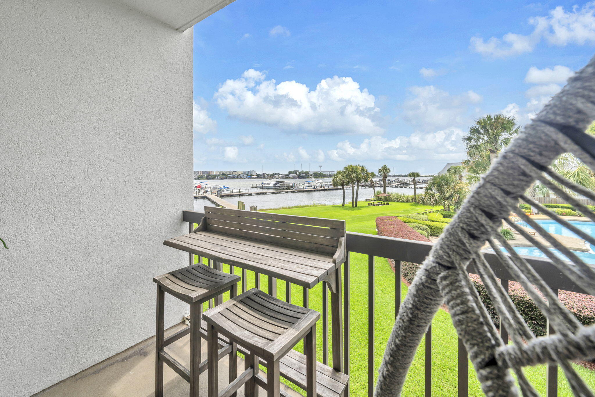 PIRATES BAY PH 1 - Residential