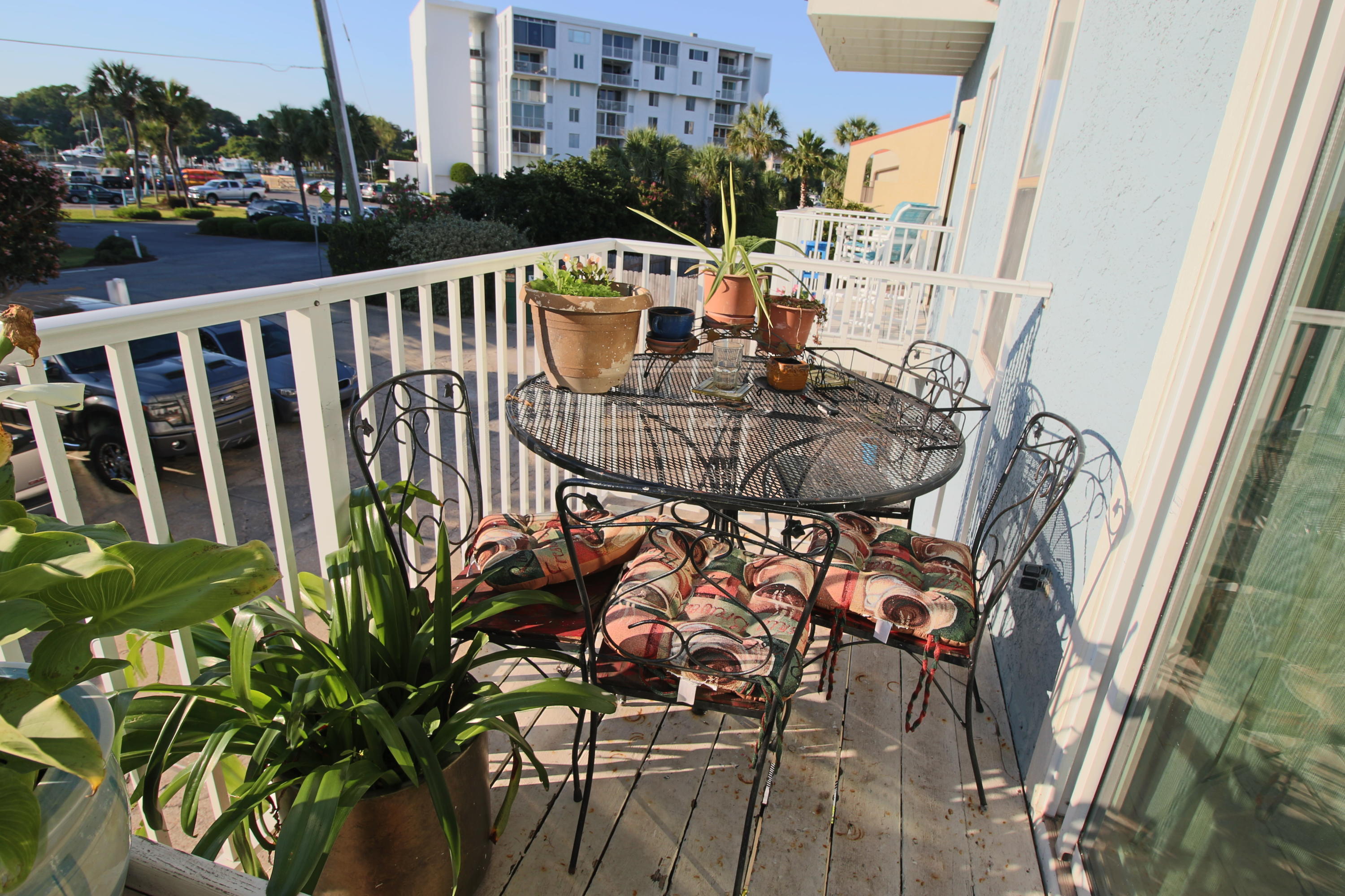 LAGUNA POINT CONDO - Residential