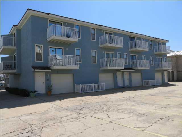 LAGUNA POINT CONDO - Residential