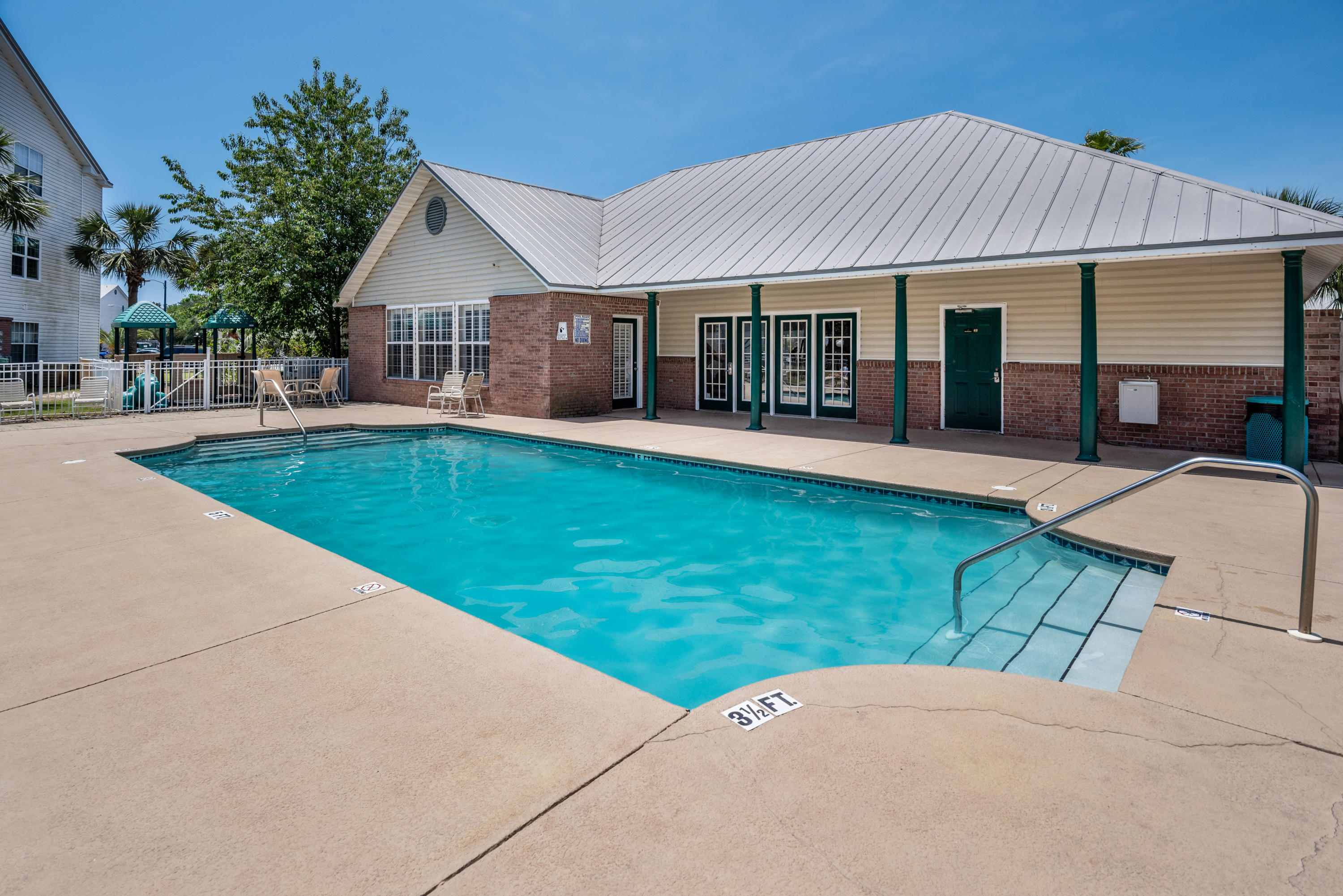 INDIAN LAKE - Residential