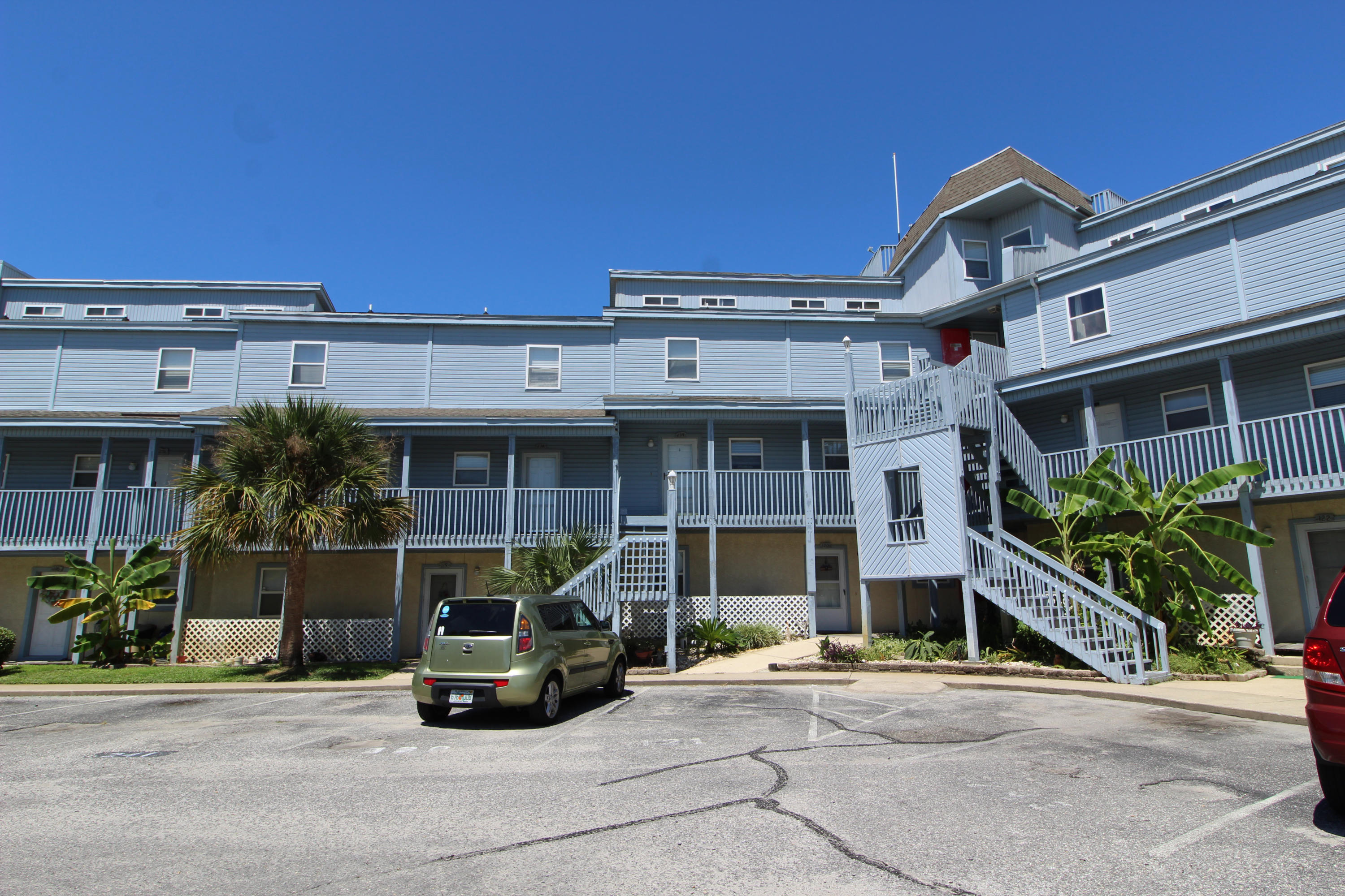 COMMODORES LANDING - Residential