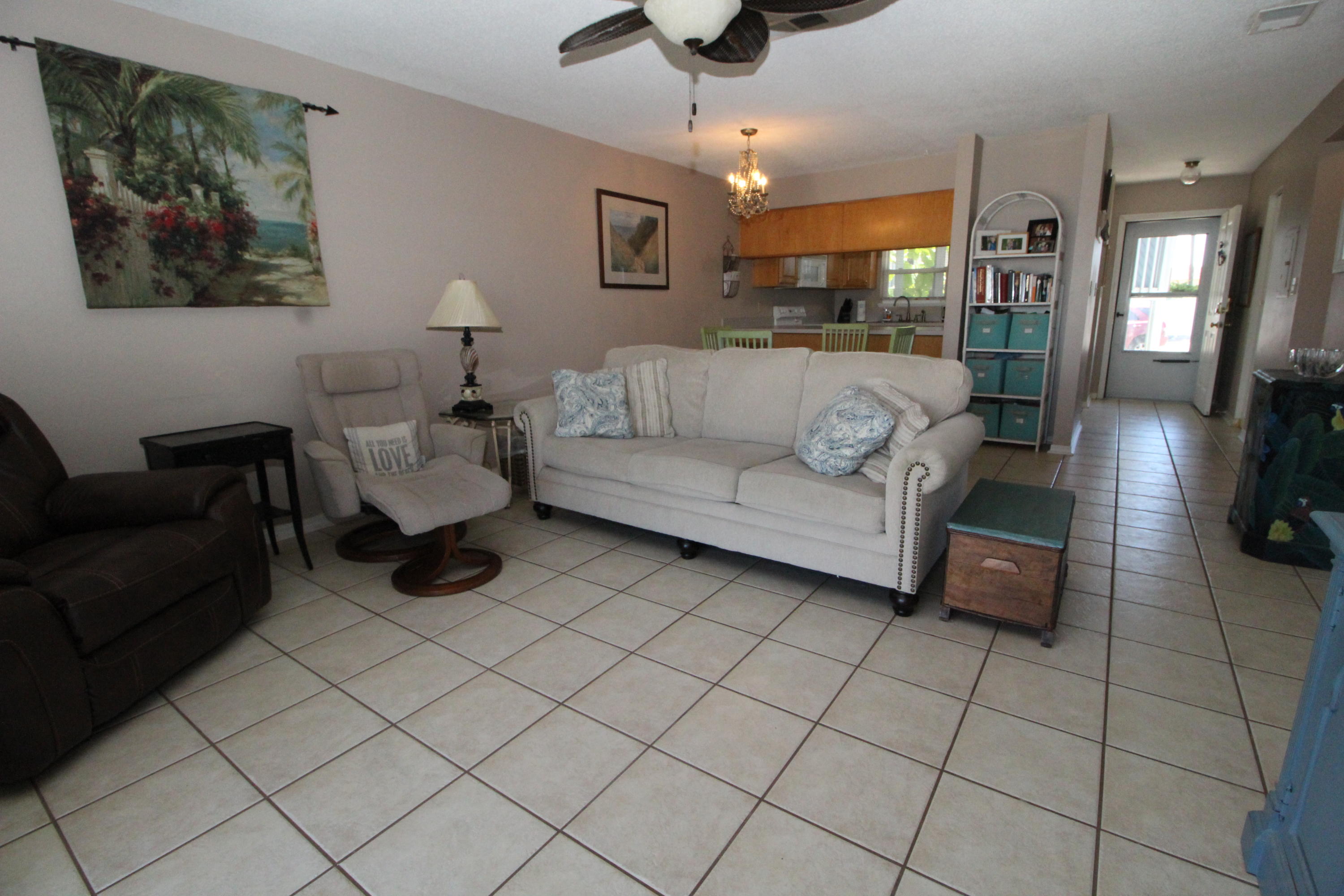 COMMODORES LANDING - Residential