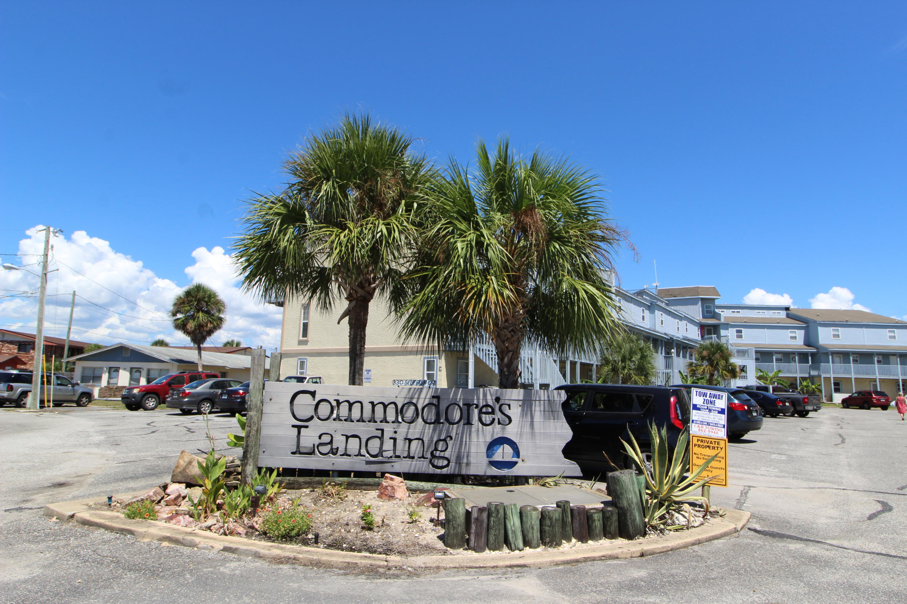 COMMODORES LANDING - Residential