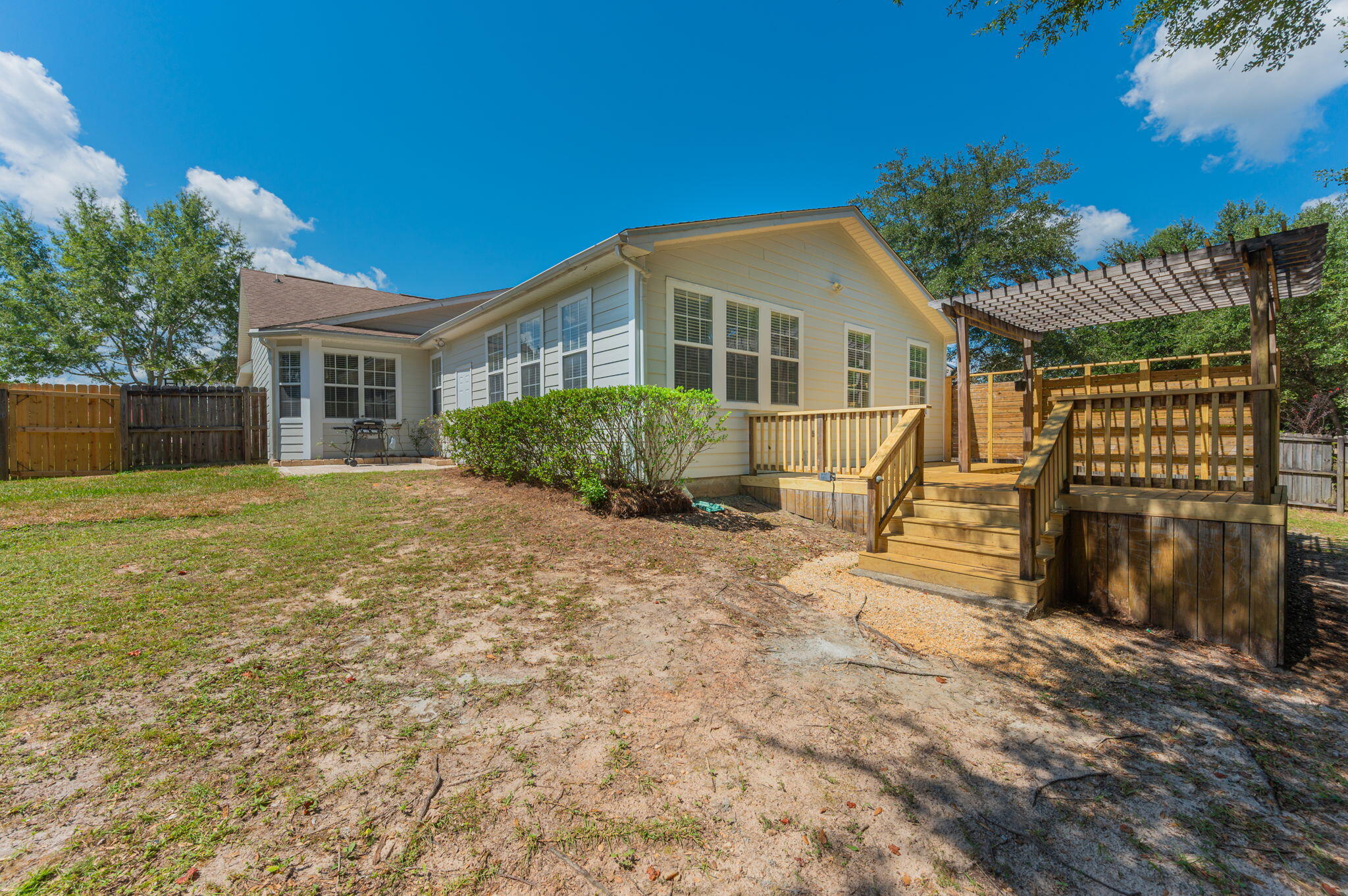 SANDY RIDGE ESTATES - Residential