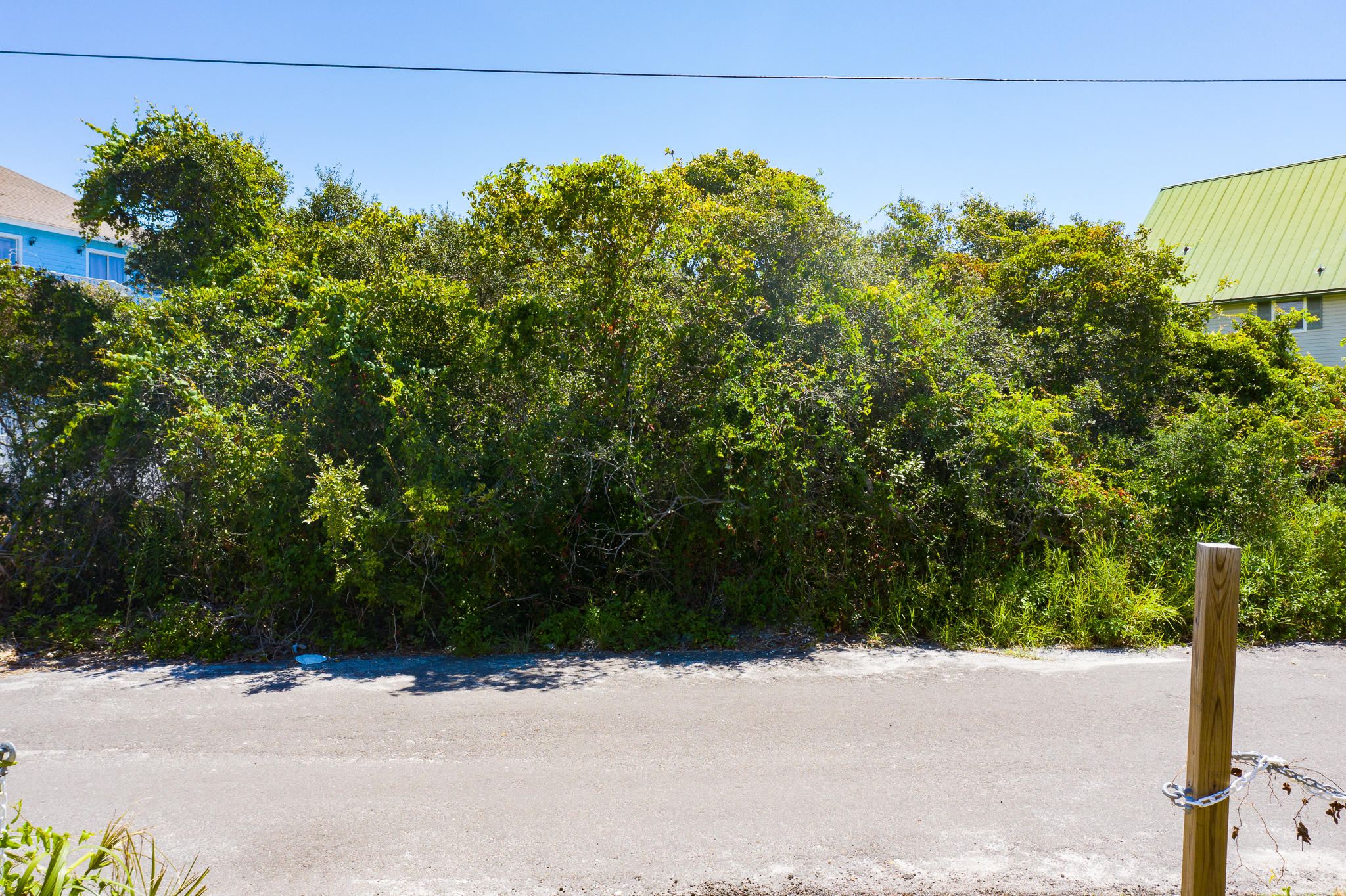 BLUE MOUNTAIN BEACH - Land