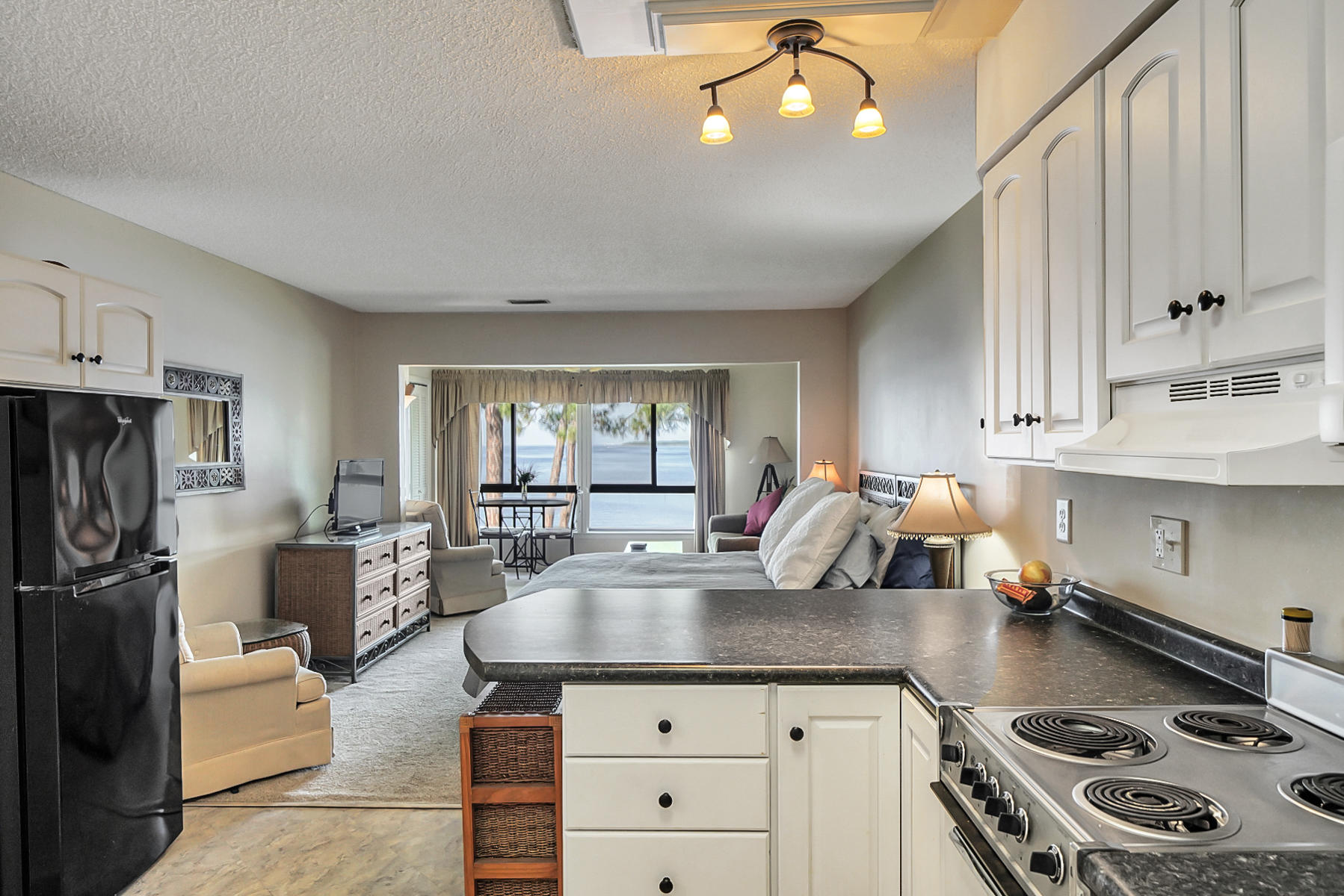 BAY VILLAS CONDOS - Residential