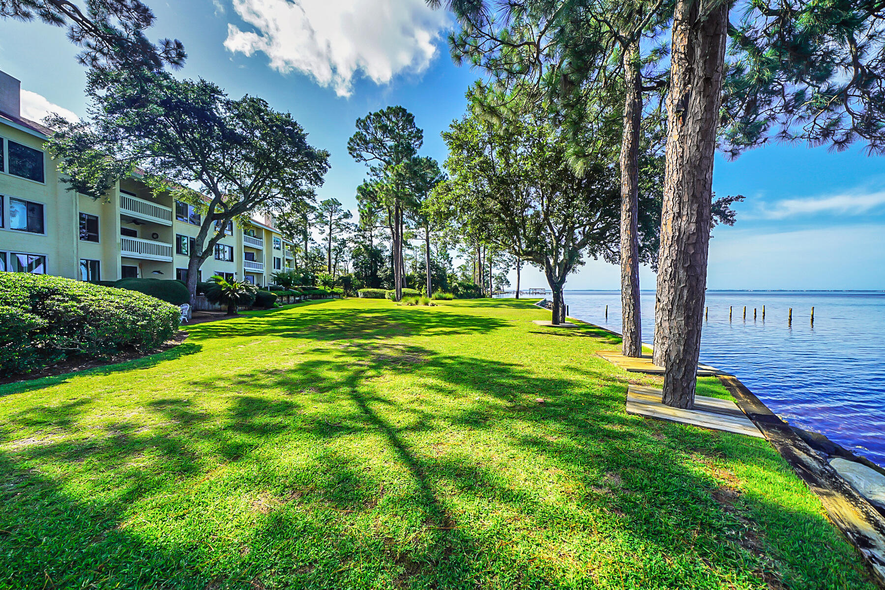 BAY VILLAS CONDOS - Residential