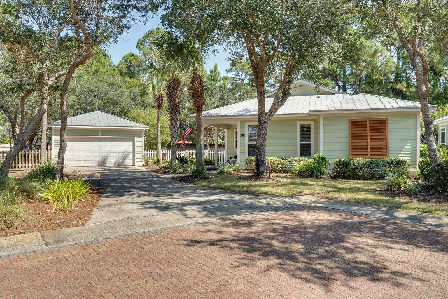 CRYSTAL LAKE - Residential Lease