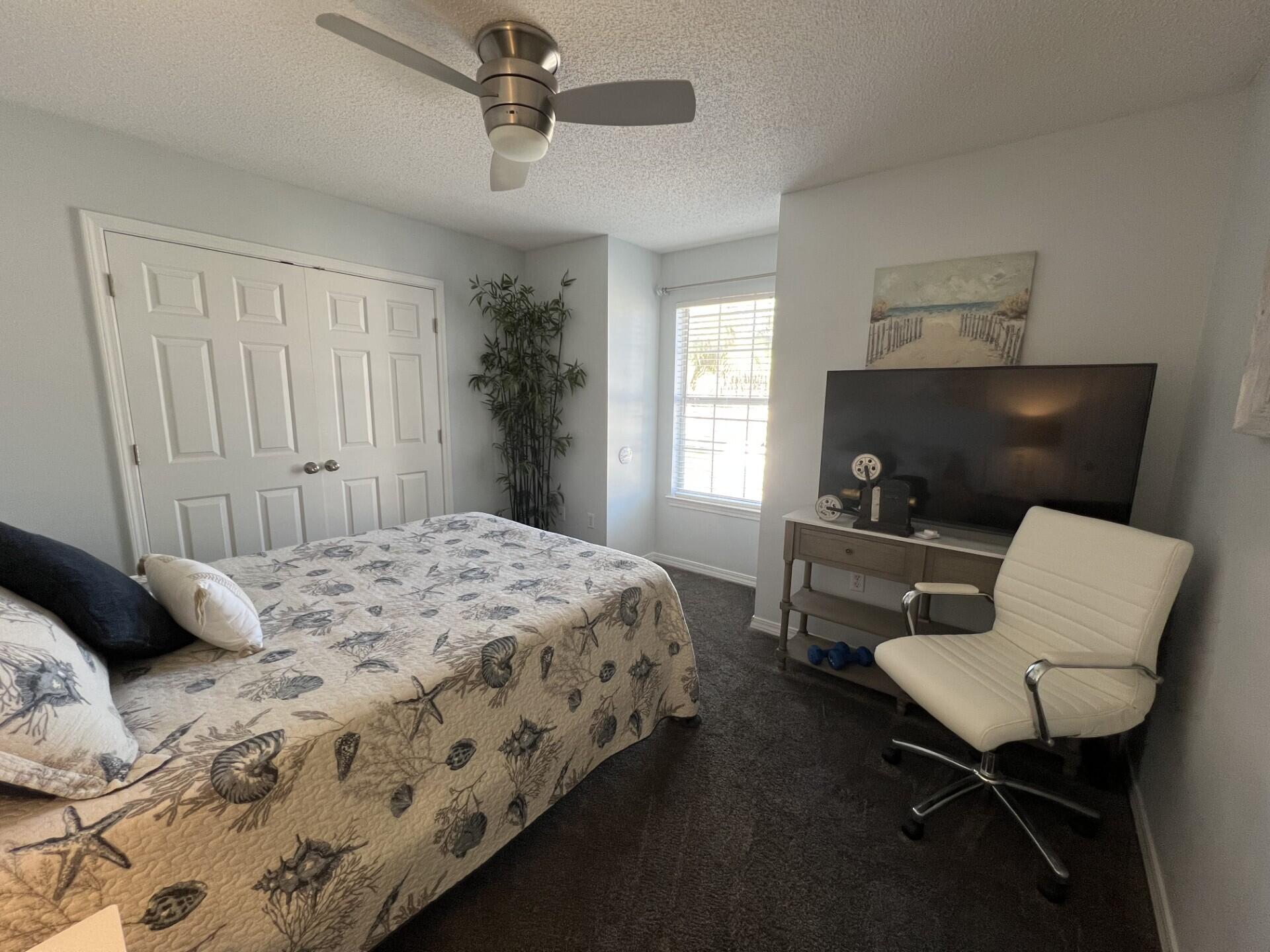 TWIN LAKES ESTATES - Residential