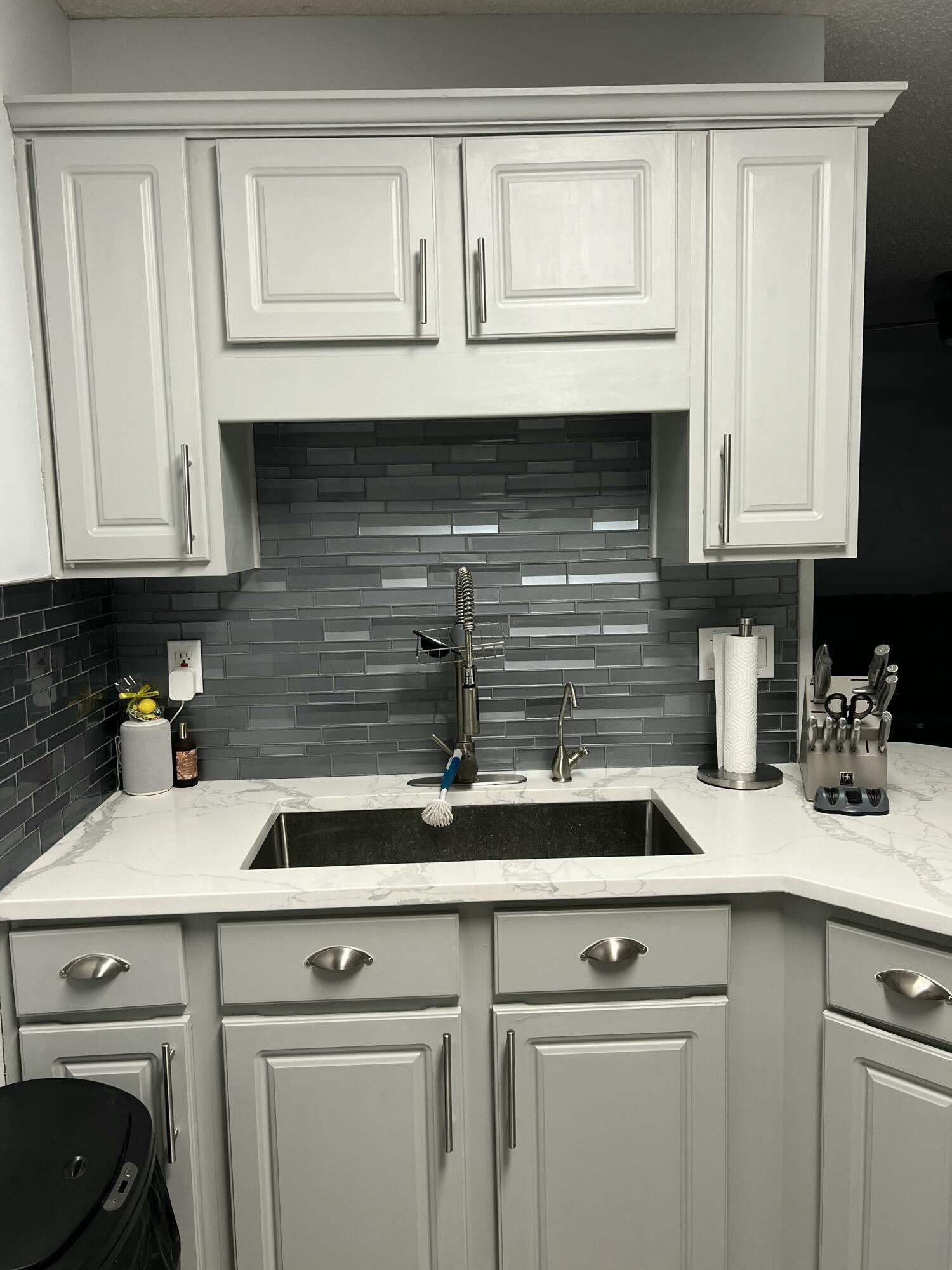 TWIN LAKES ESTATES - Residential