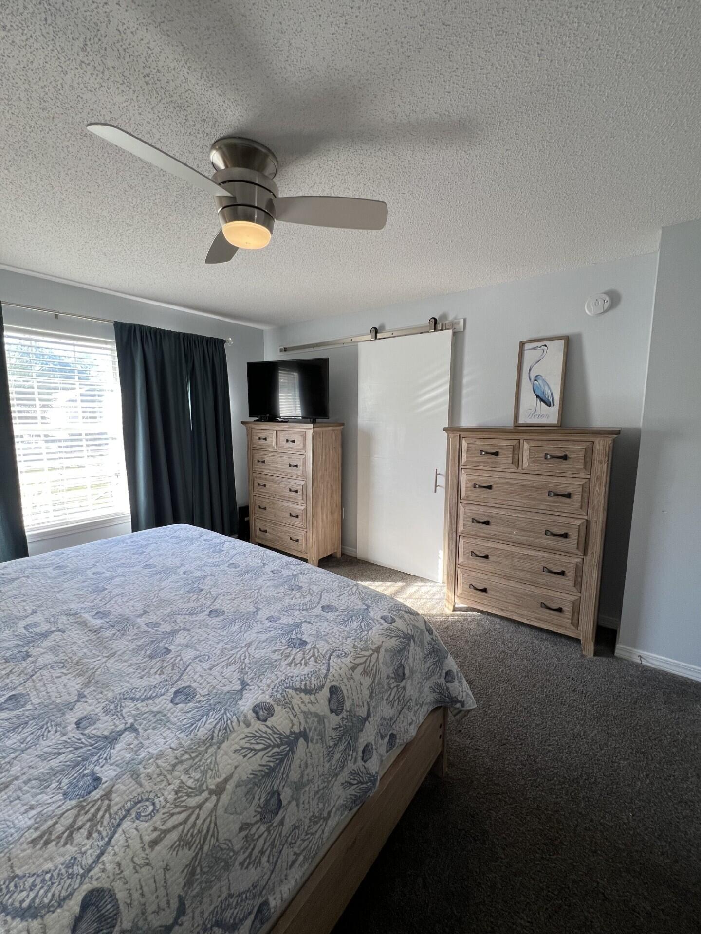 TWIN LAKES ESTATES - Residential