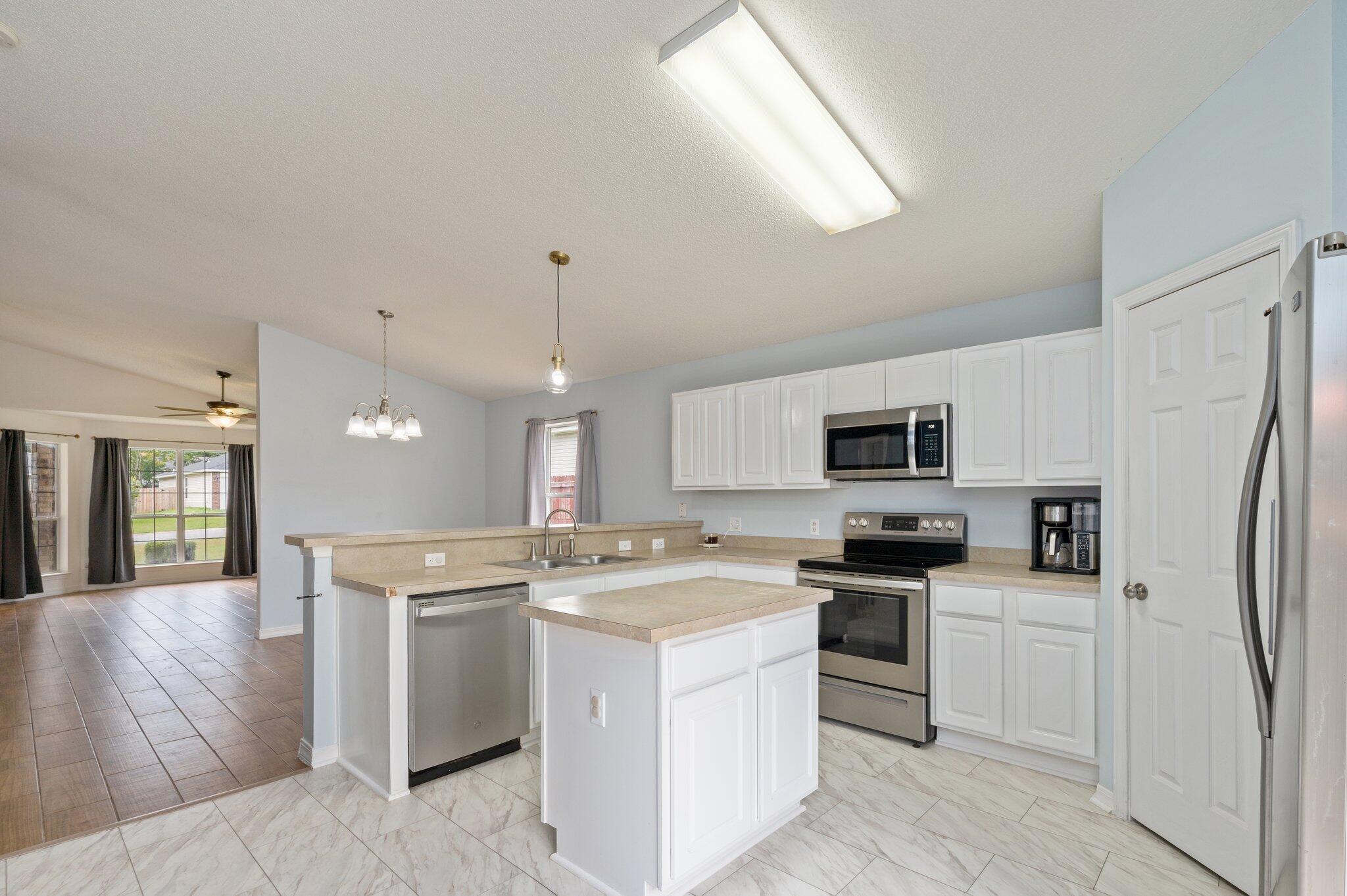 REDSTONE ESTATES - Residential