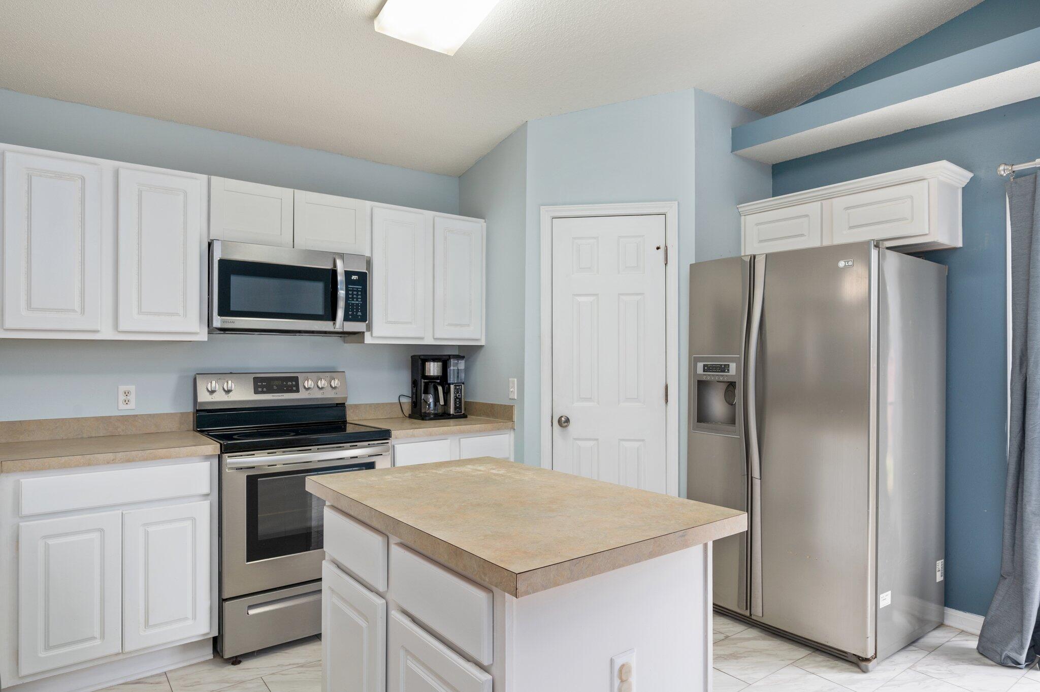 REDSTONE ESTATES - Residential