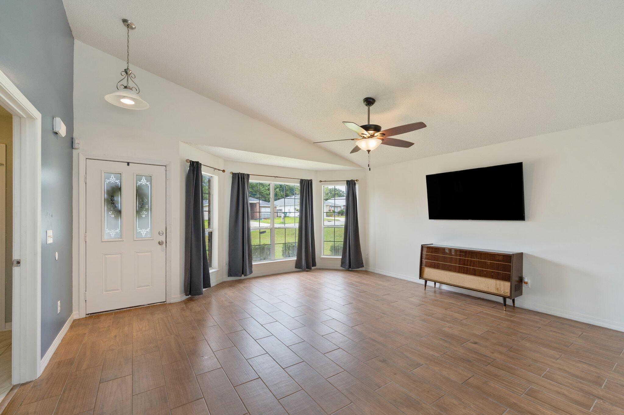 REDSTONE ESTATES - Residential