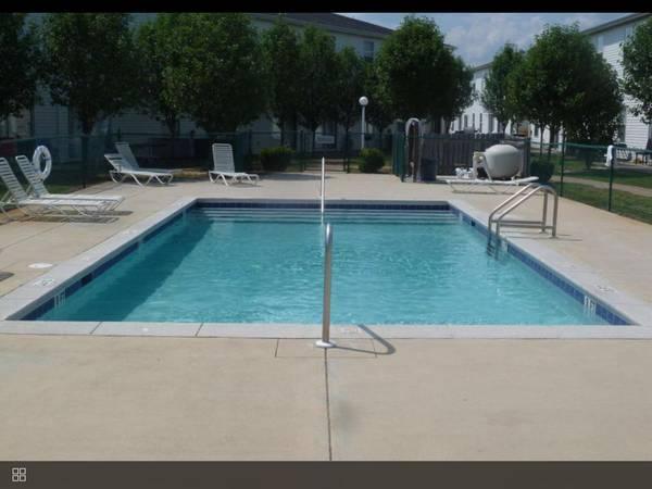 QUAIL LAKE TH - Residential