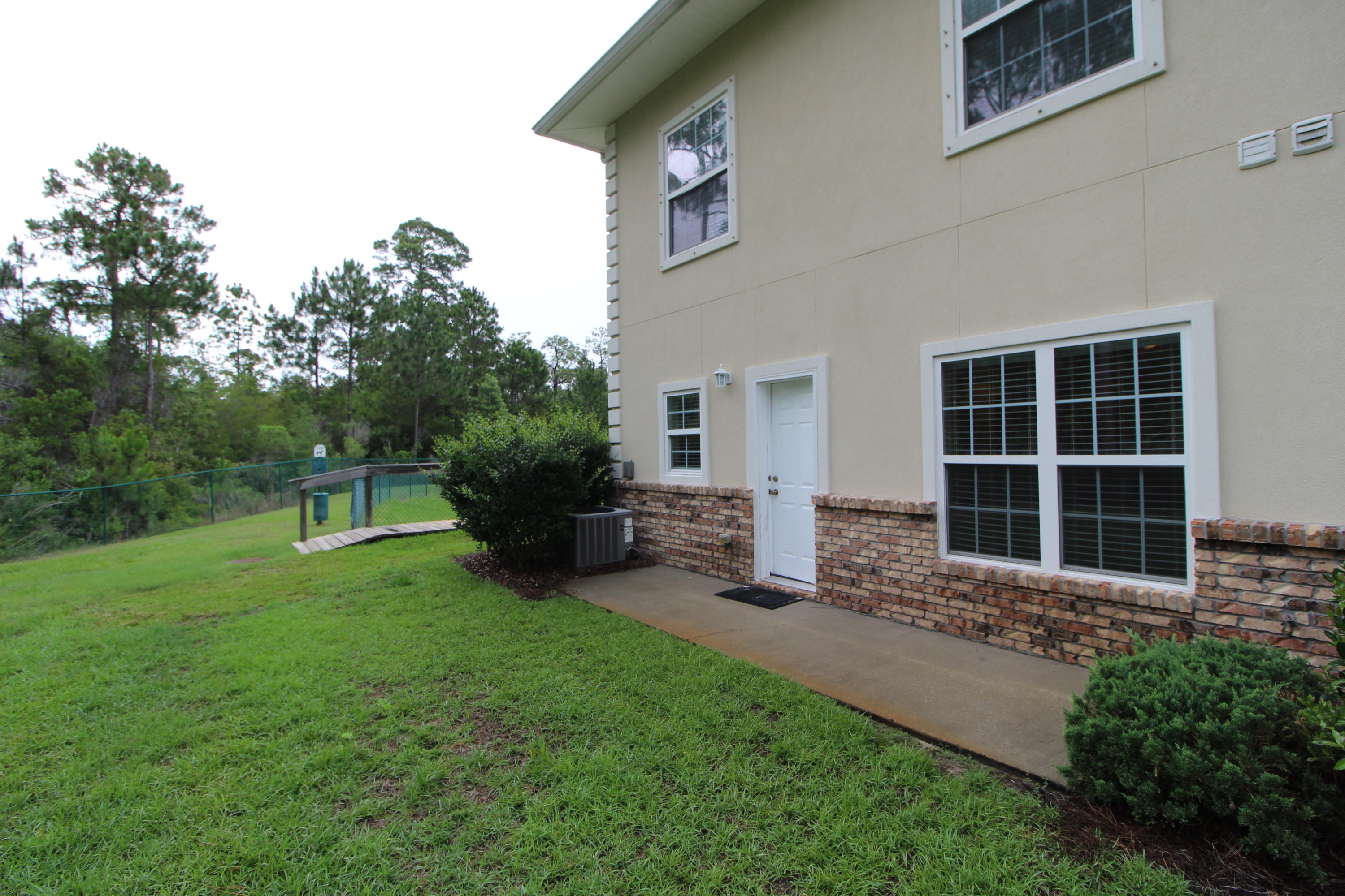 MERIDIAN SQUARE TOWNHOMES - Residential