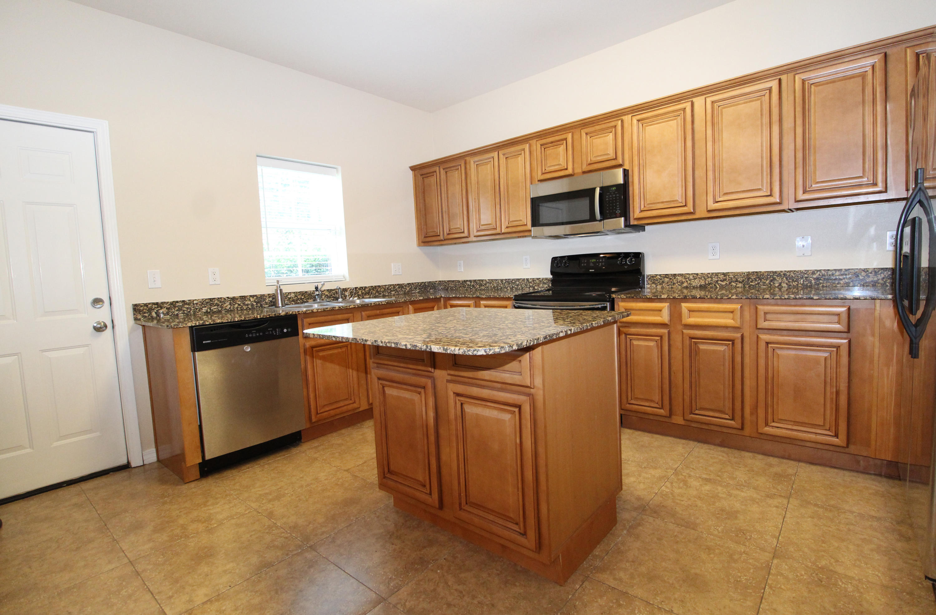 MERIDIAN SQUARE TOWNHOMES - Residential