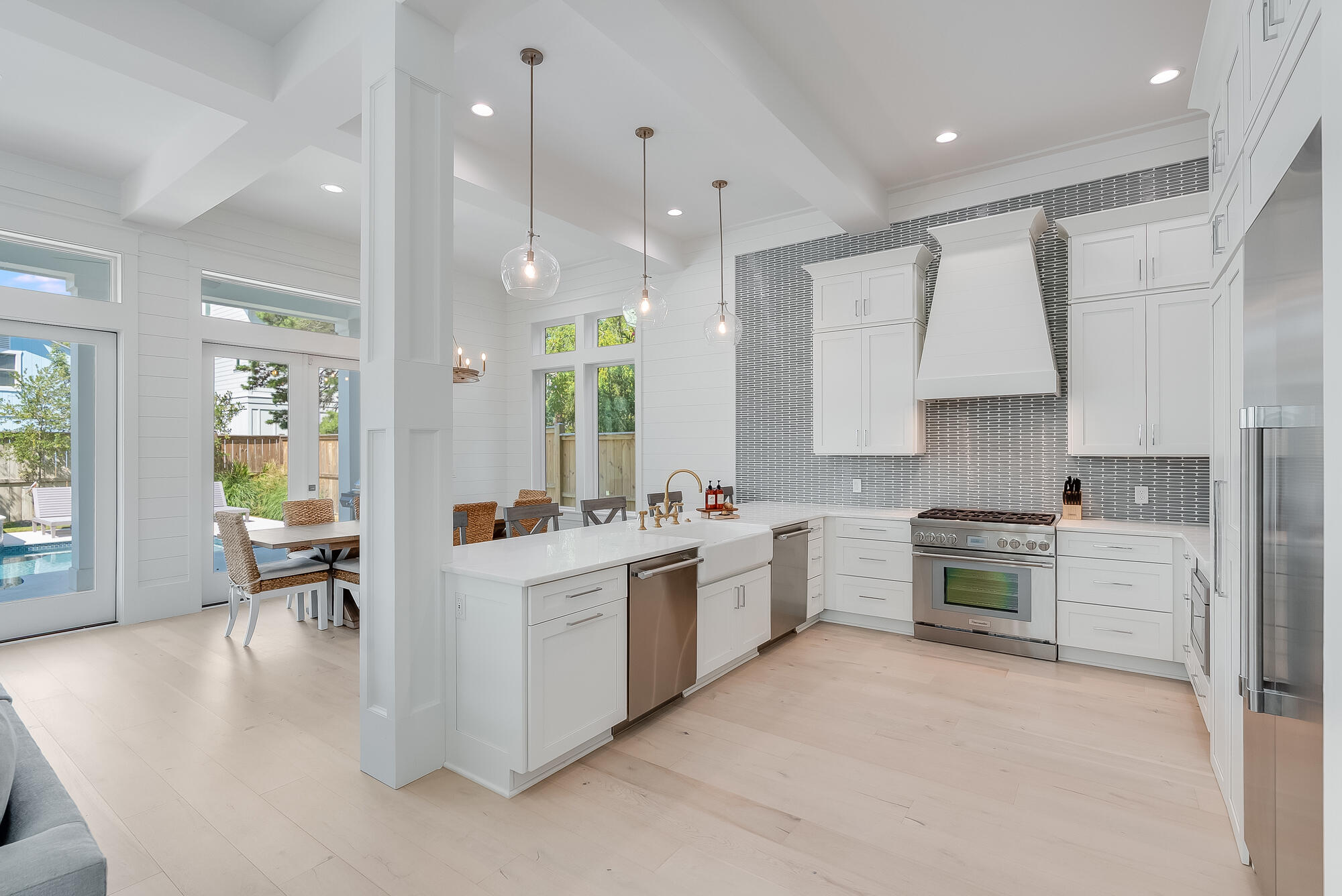EASTERN LAKE S/D - Residential