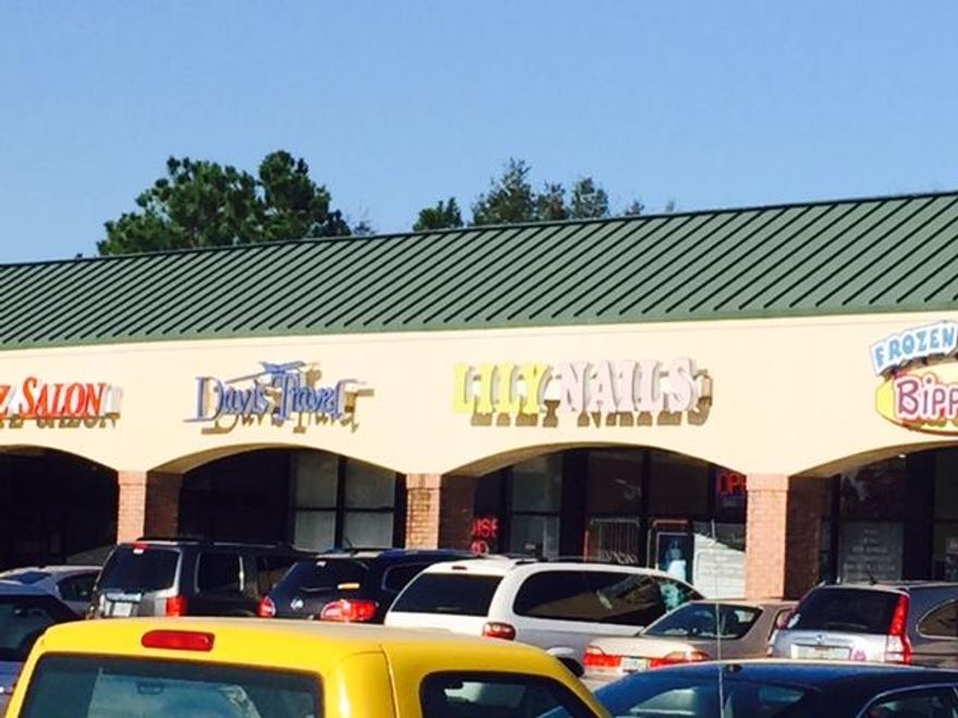 Subject space has historically been occupied by National and Regional Franchise Ice Cream and Yogurt Shops over the last 23 years. Unit H is located in a highly sought after Bluewater Bay Neighborhood Retail Center with strong traffic counts and nationally recognized anchor tenants on both ends of the Center, and national and regional lending institutions, pharmacies, grocery stores, doctor's offices located on the out parcels directly in front of the BWB Retail Center on Highway 20 directly across from Bluewater Bay Golf Course and Marina Community.