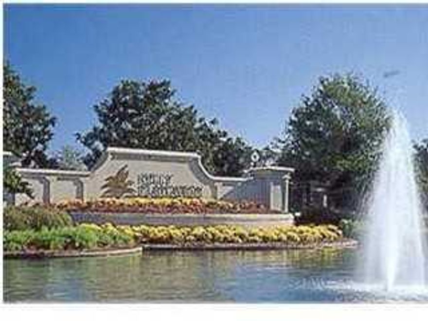 Kelly homeowners enjoy the finest amenities including the magnificant Owner's Clubhouse with fitness center, pool, tennis, golf club and fabulous restaurant. There are miles of walking and jogging trails, lakes for fishing, playground,and more. This is one of the best situated lots with a breathtaking view of Fairway 6. Talk to me about building your dream home today in Kelly...! Flood Zone X....no flood insurance required.