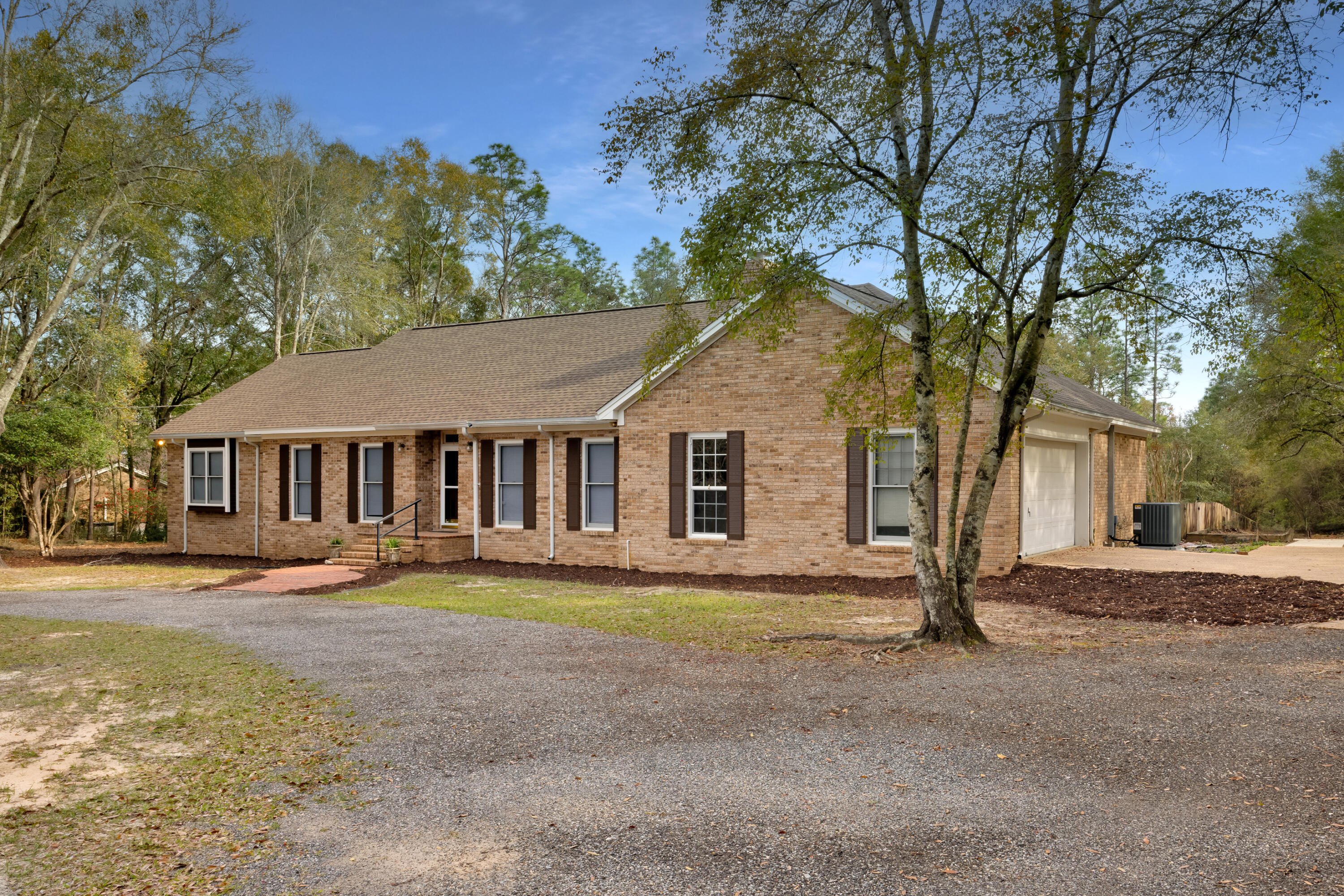 KENNEDY LAKE (UNRECORDED) - Residential