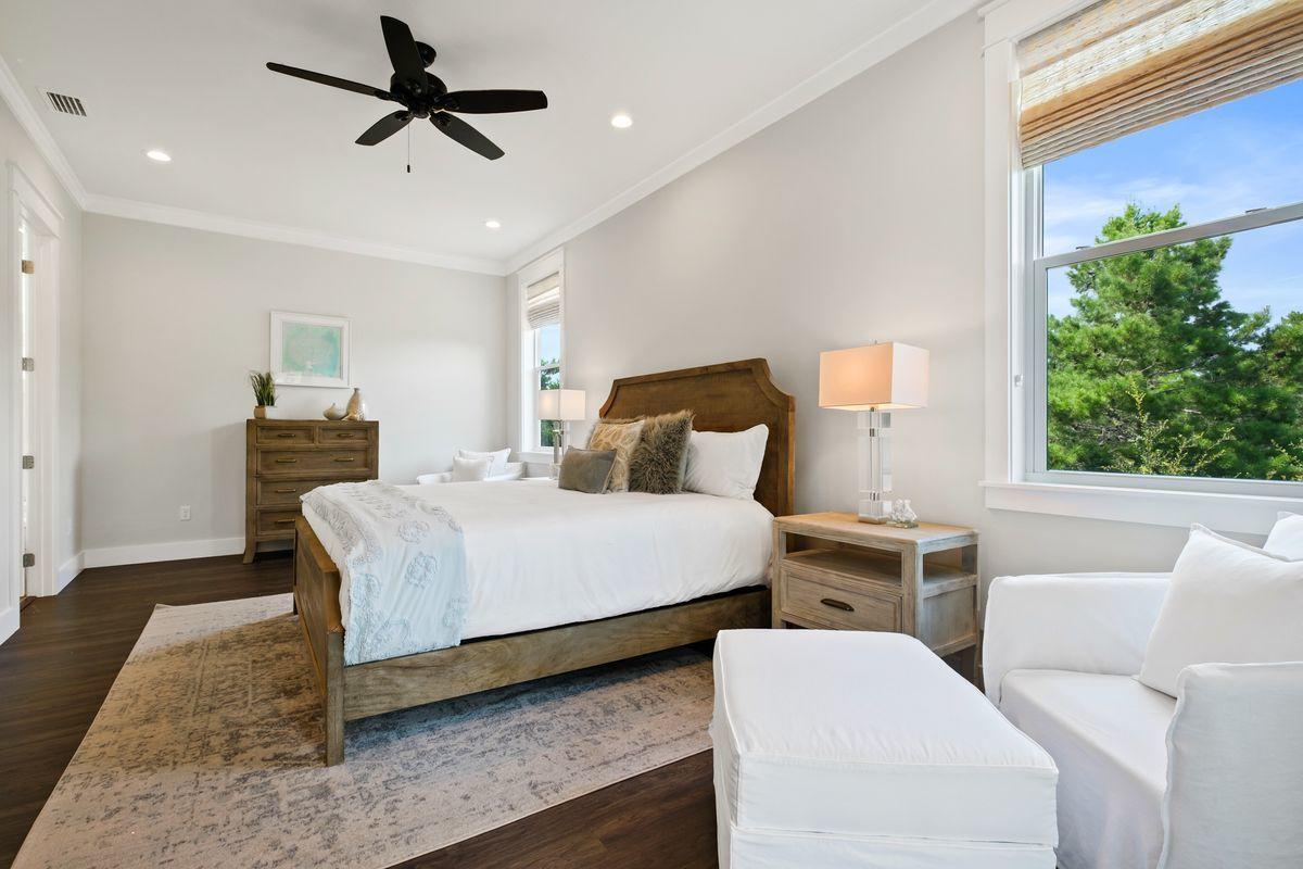 HIGHLAND PARKS - Residential