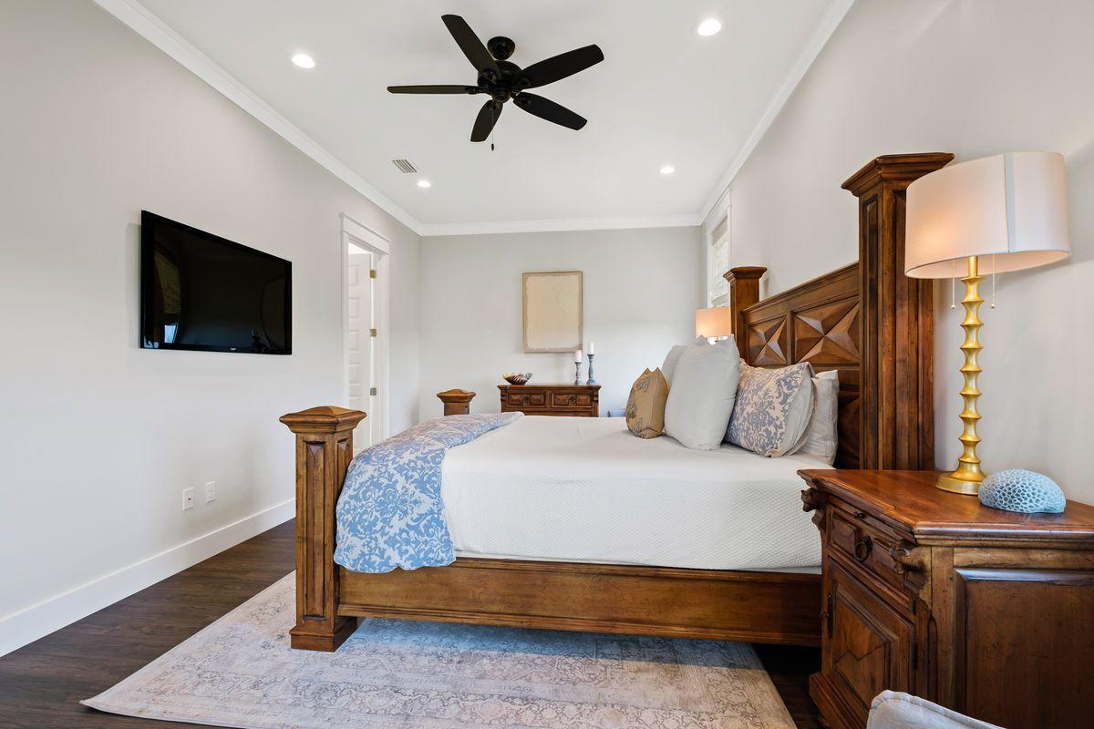 HIGHLAND PARKS - Residential