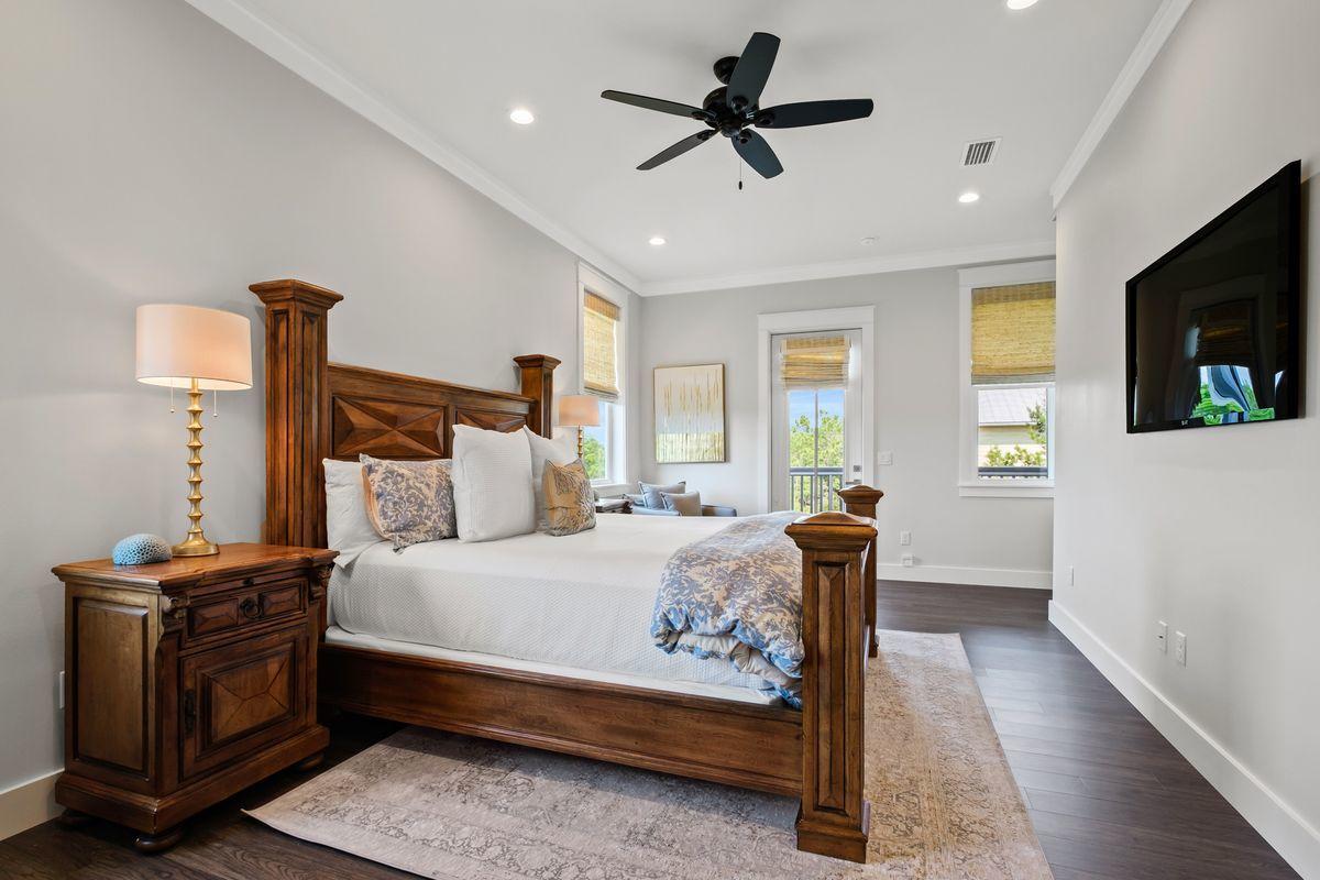 HIGHLAND PARKS - Residential