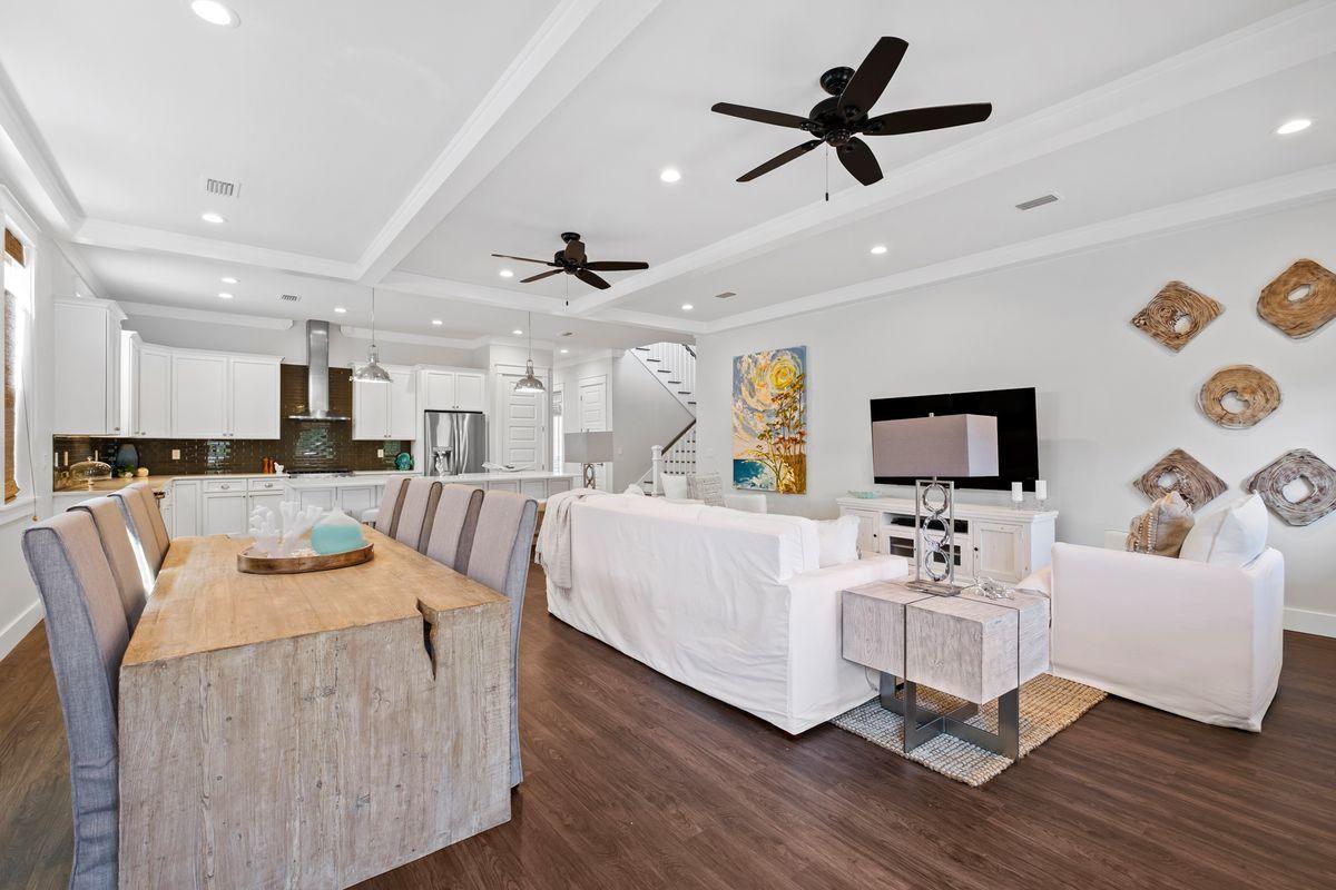 HIGHLAND PARKS - Residential