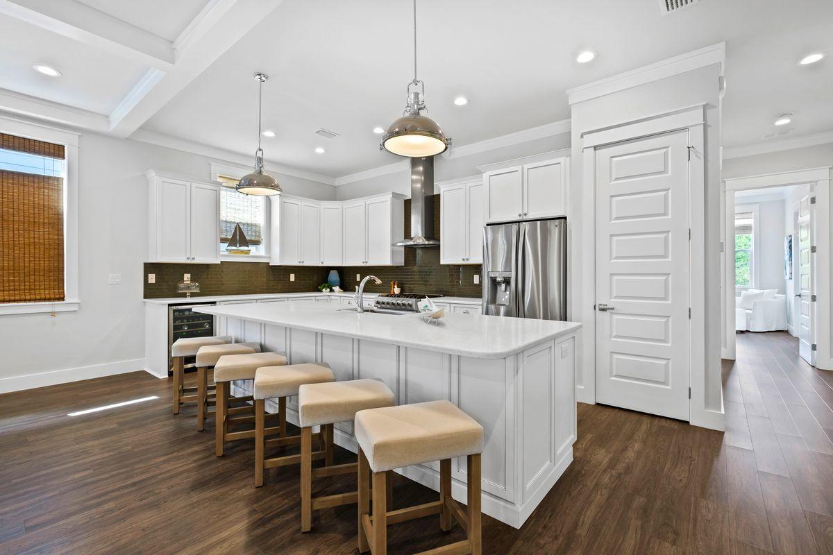 HIGHLAND PARKS - Residential