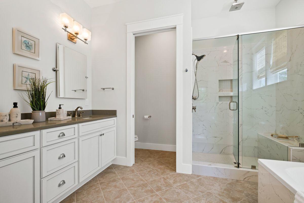 HIGHLAND PARKS - Residential