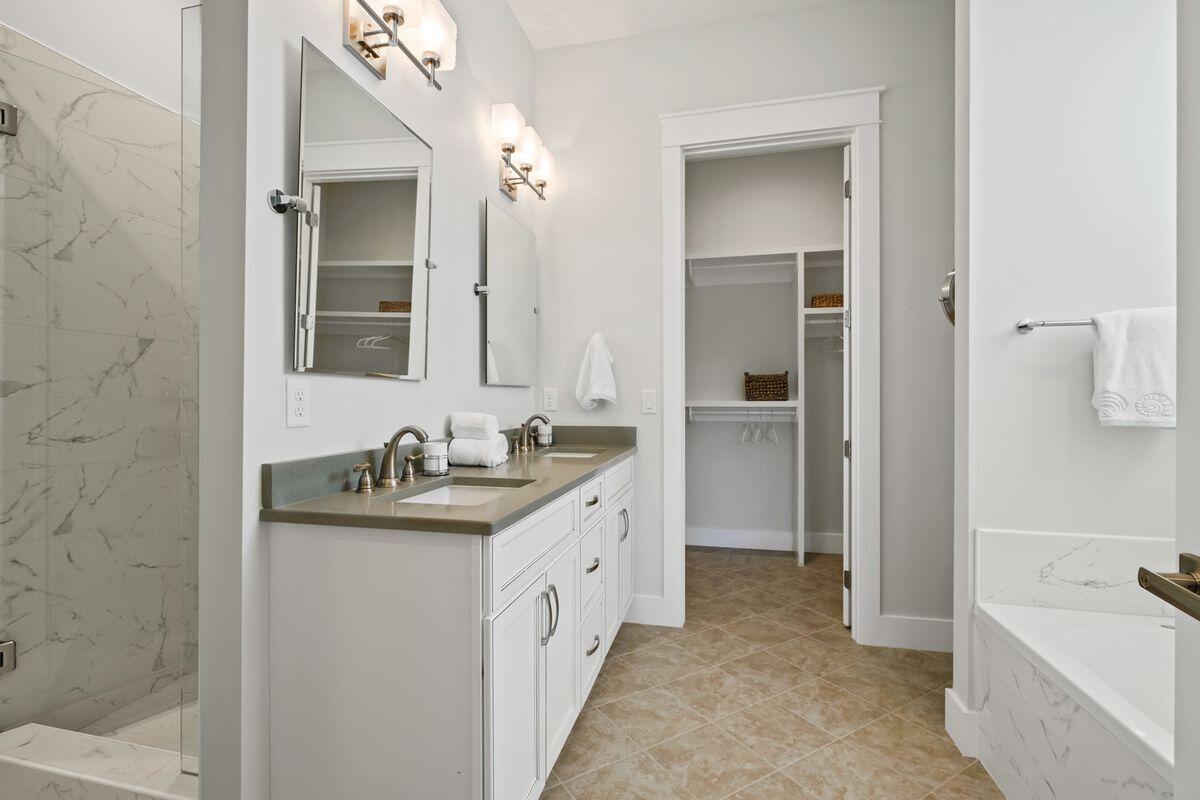 HIGHLAND PARKS - Residential