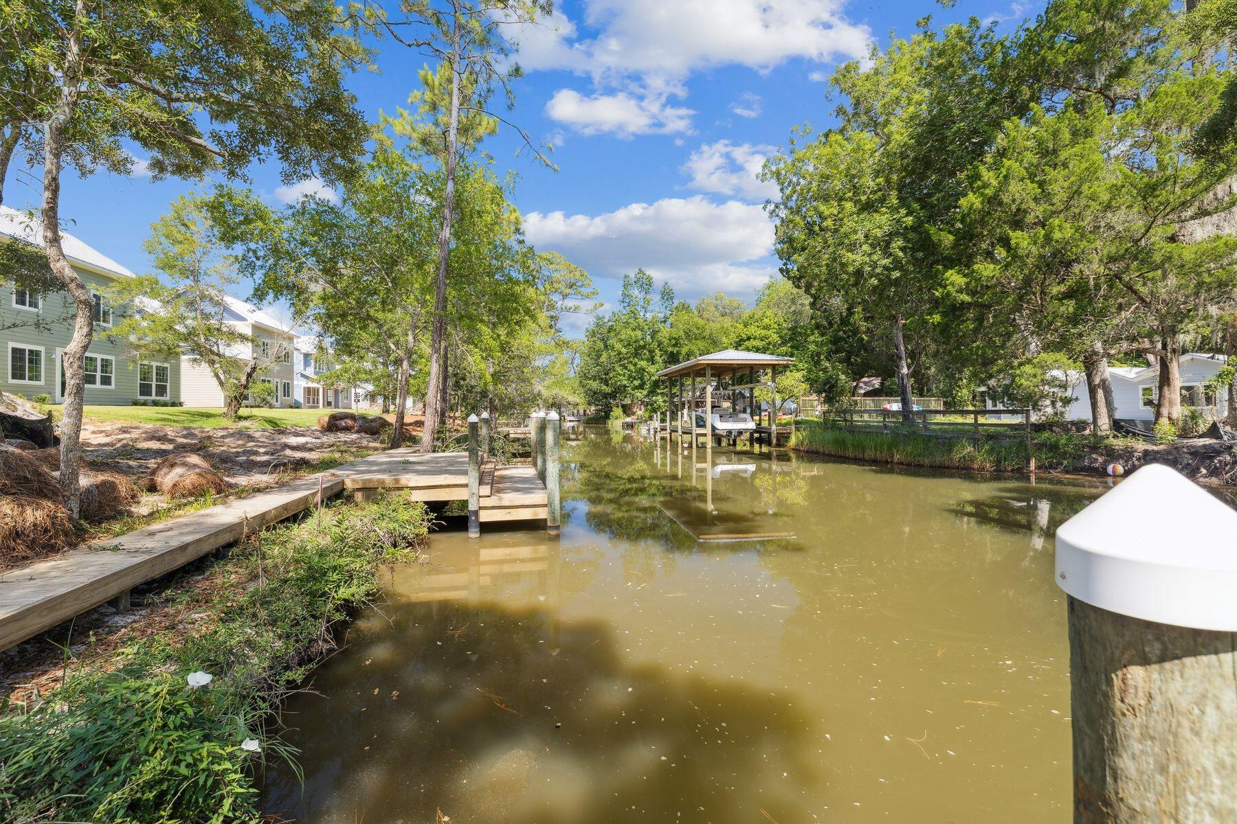 EAGLE BAY - Residential