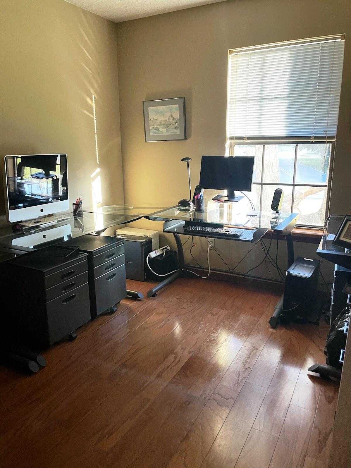 BAYVIEW MANOR 1ST ADDN - Residential